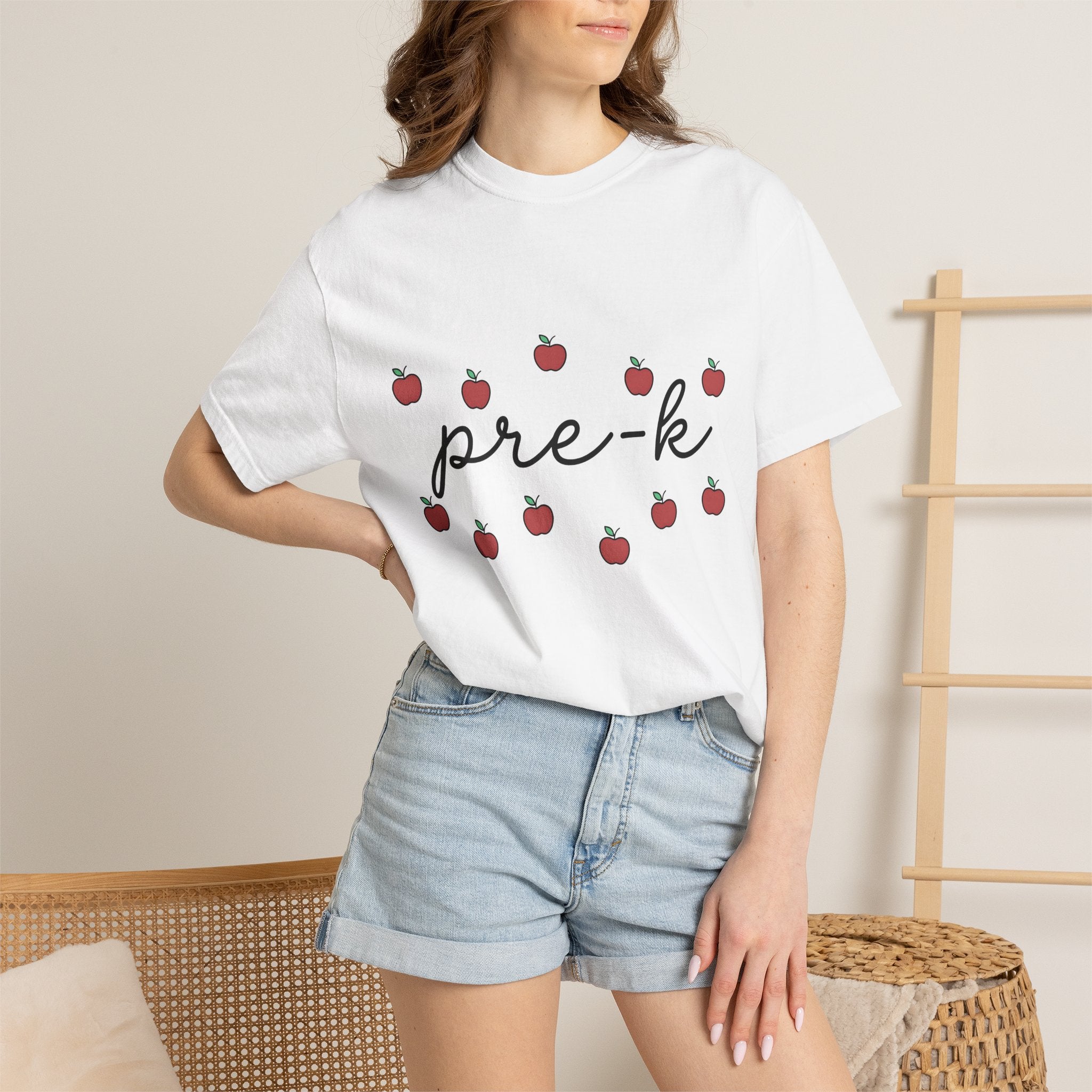 Apple Print Shirt Teacher Classroom Gift Women Cute Tee Fruit T-Shirt Educator Enthusiast Adorable Tshirt School Graphic Simple Sketch Fruit
