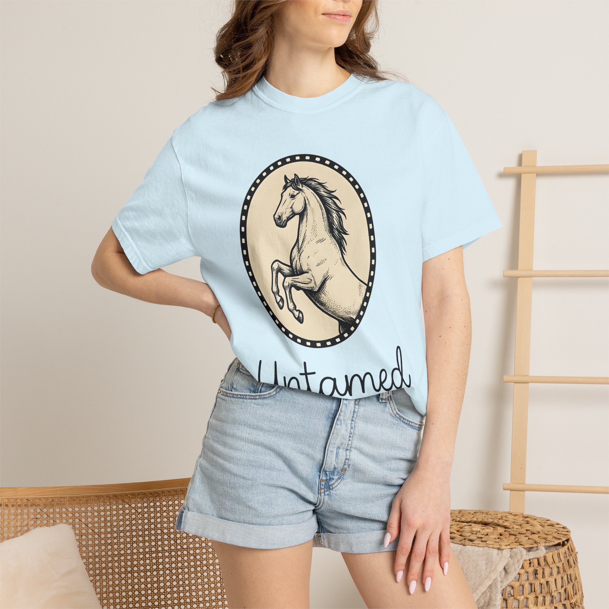 Bucking Horse Shirt Cowgirl Cowboy Gift Women Retro Tee Bronco T-Shirt Rodeo Fan Mustang Graphic Tshirt Sketch Circle Frame Tshirt
