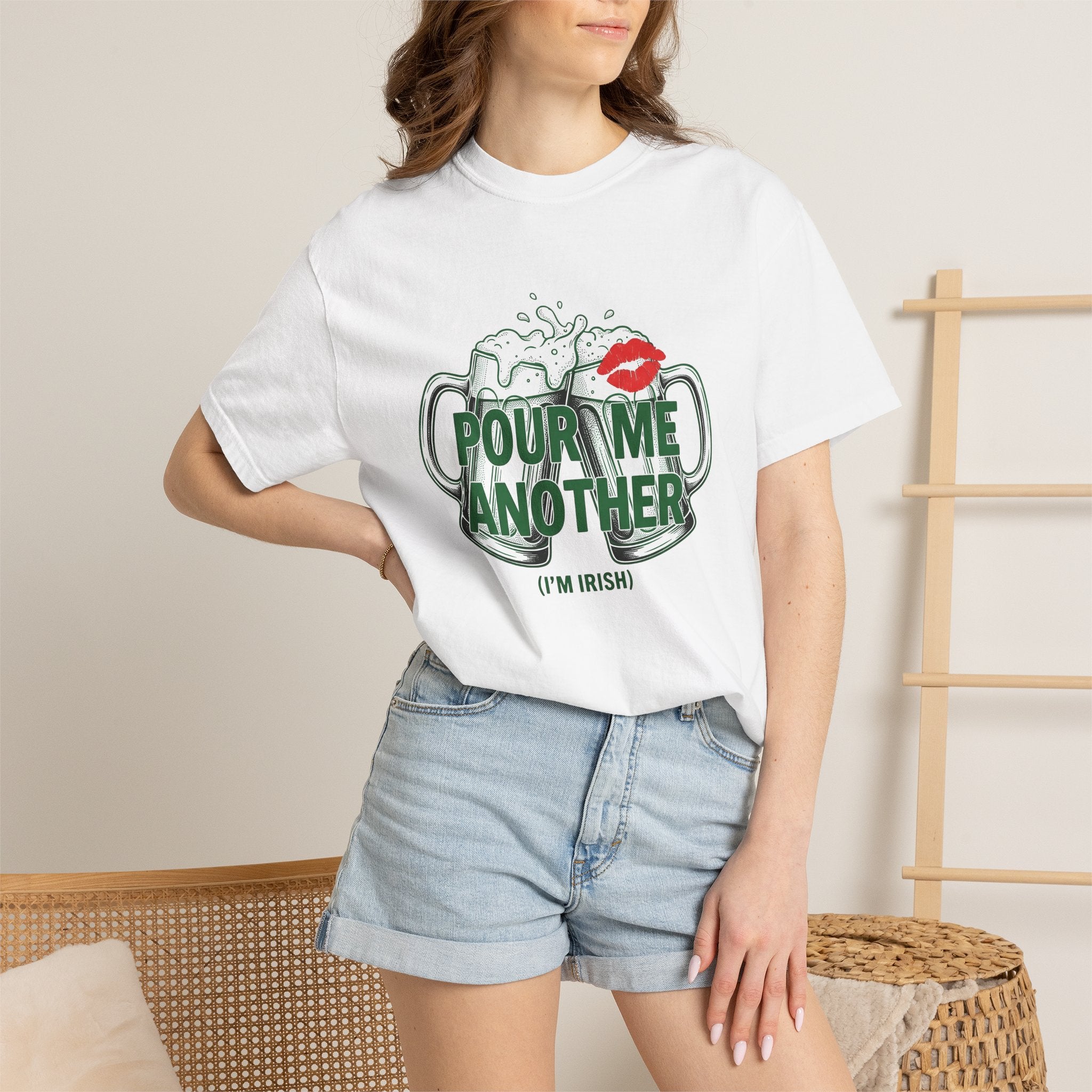 Beer Cups Shirt St Patrick's Day Liquids Gift Women Throwback Tee Pint Glass T-Shirt Shamrock Fan Vintage Tshirt Beverage Graphic Doodle