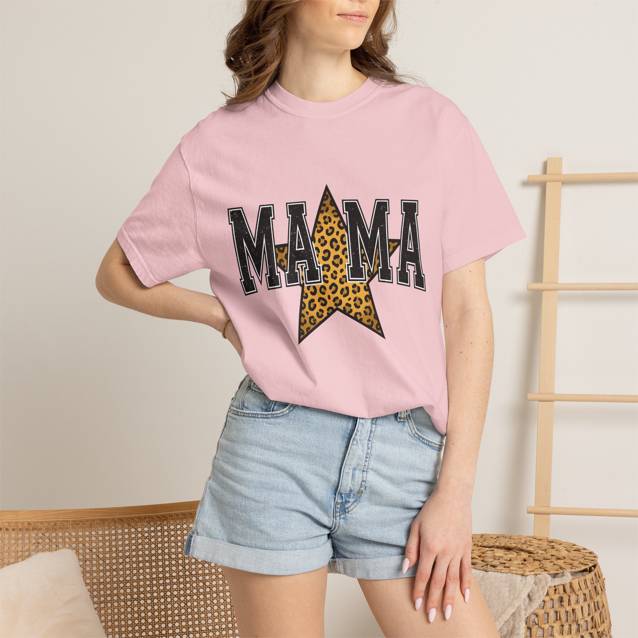 Cheetah Star Shirt Moms Feline Gift Women Modern Tee Leopard T-Shirt Mother Fan Cat Graphic Vintage Wild Print Tshirt