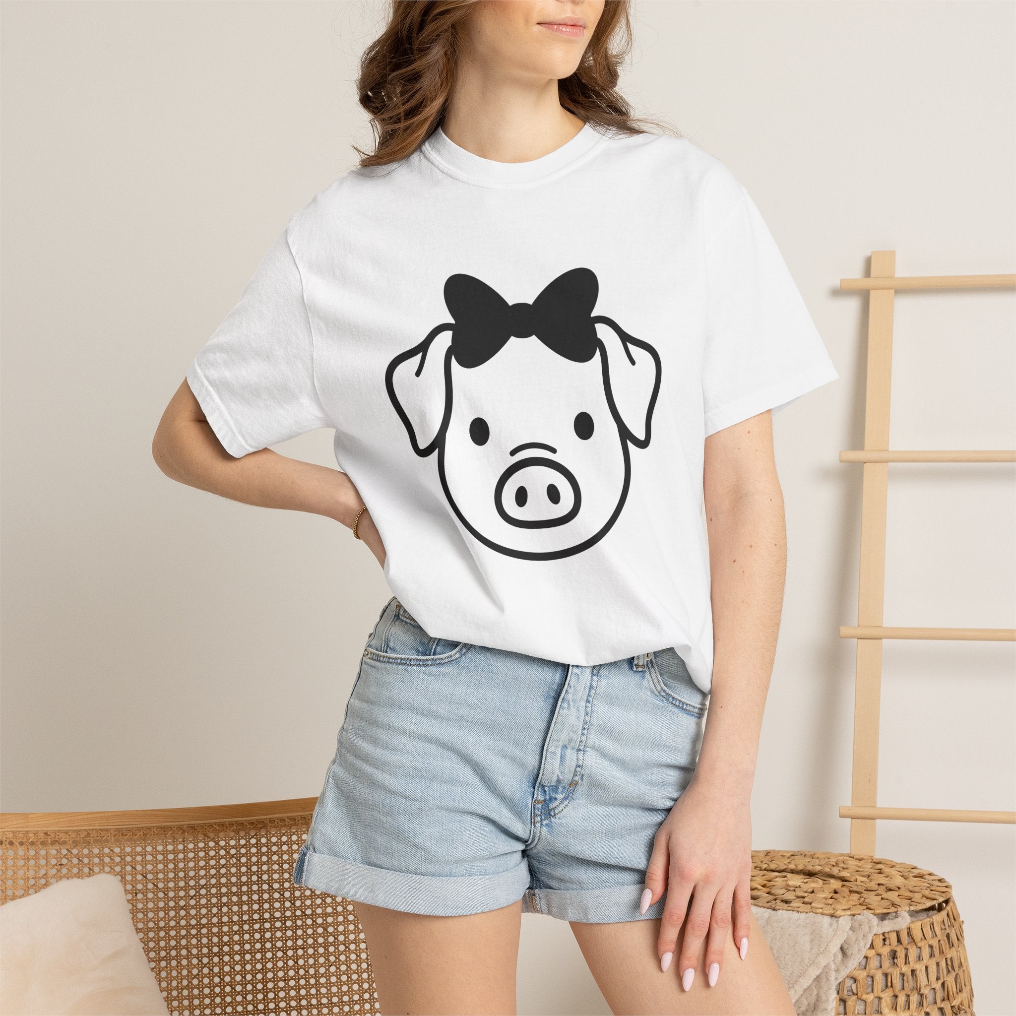Pig Head Shirt Easter Wildlife Gift Women Cute Tee Swine T-Shirt Easter Fan Hog Tshirt Animal Graphic Simple Ribbon Tshirt