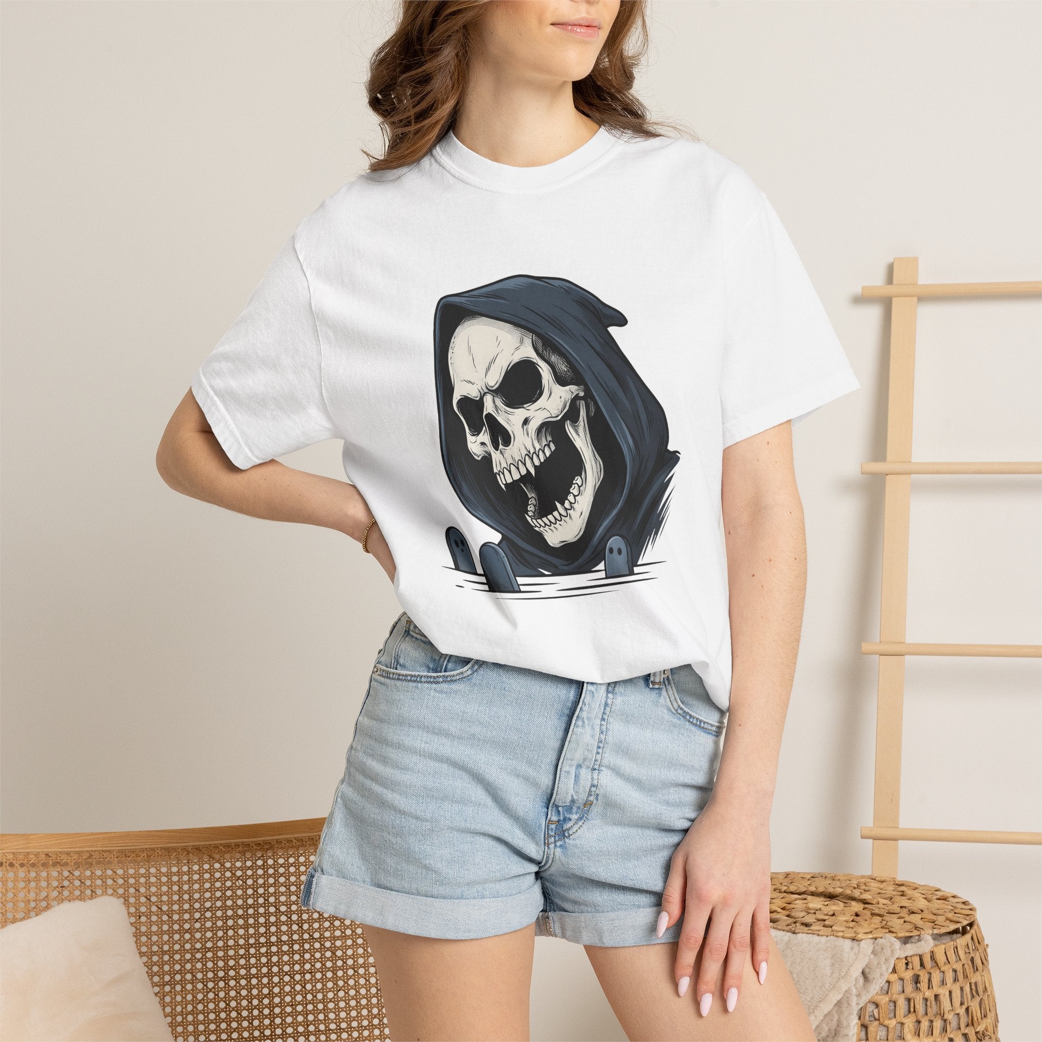 Grim Reaper Shirt Halloween Spooky Gift Women Tattoo Style Tee Death Harvester T-Shirt Horror Fan Dark Art Tshirt Creepy Graphic Gothic