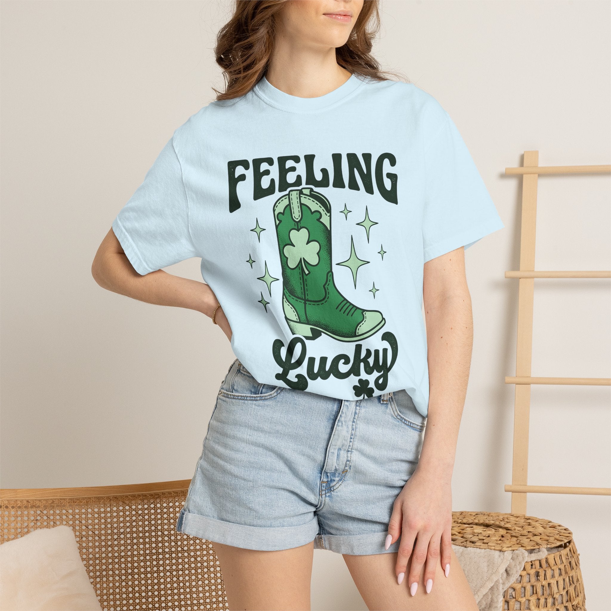 Leather Boot Shirt St. Patrick's Day Ranch Gift Women Retro Tee Boot T-Shirt Luck Fan Vintage Tshirt Farmhouse Graphic Traditional Four Leaf