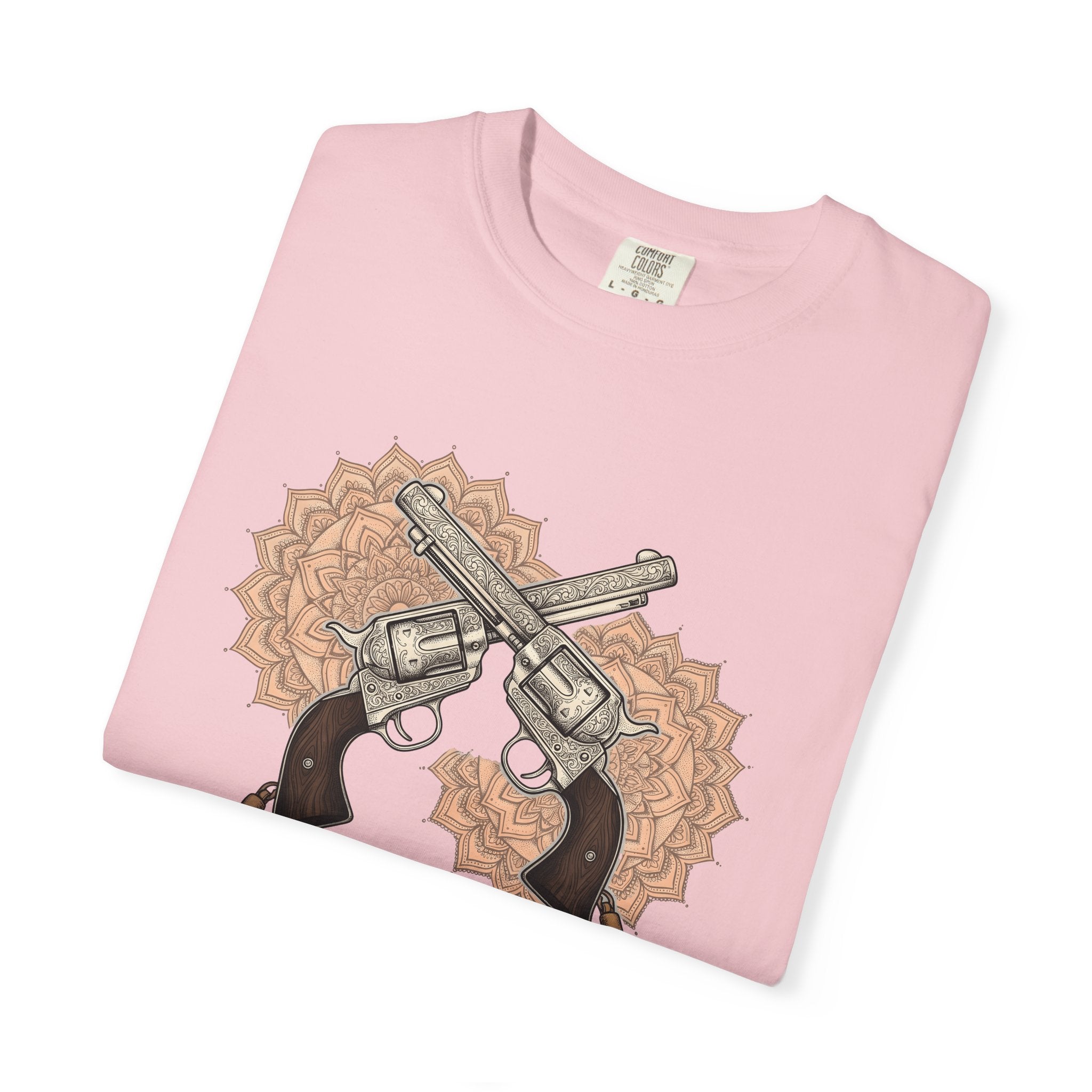 Cowboy Guns Shirt Cowgirl Ranch Gift Women Rustic Tee Revolver T-Shirt Cowboy Fan Western Tshirt Farm Graphic Retro Floral Pattern Tshirt