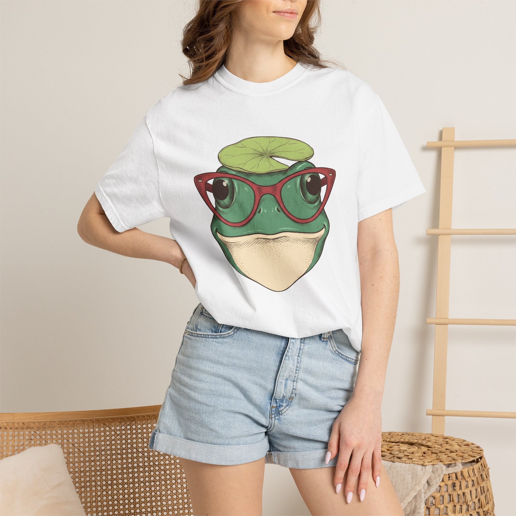 Amphibian Glasses Shirt Frog Nature Gift Women Cartoon Tee Specs T-Shirt Toad Fan Eyewear Tshirt Environmental Graphic Line Art Water Lily