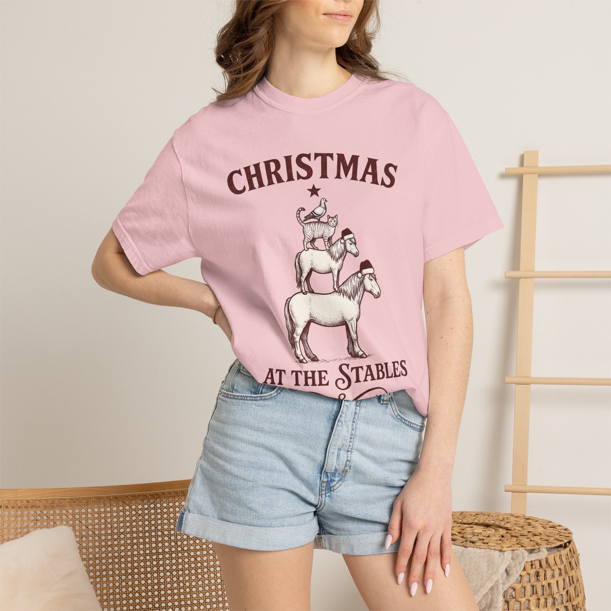 Horse Pile Shirt Christmas Pet Gift Women Rustic Tee Horses T-Shirt Christmas Fan Equine Tshirt Animal Graphic Retro Christmas Hat Tshirt
