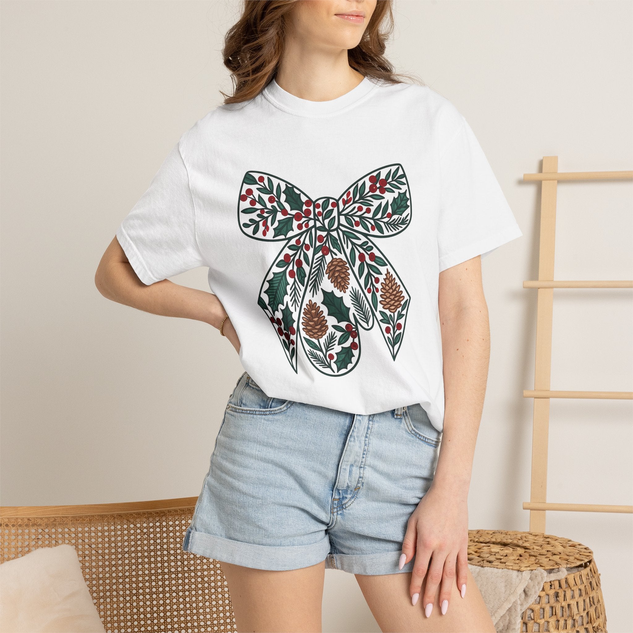Christmas Bow Shirt Christmas Seasonal Gift Women Floral Tee Ribbon T-Shirt Xmas Fan Holiday Tshirt Winter Graphic Sketch Cone Tshirt
