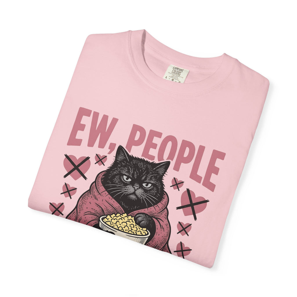 Mad Feline Shirt St Valentines Day Pet Gift Women Cartoon Tee Cat T-Shirt Valentine Fan Cartoonish Tshirt Animal Graphic Line Art Heart