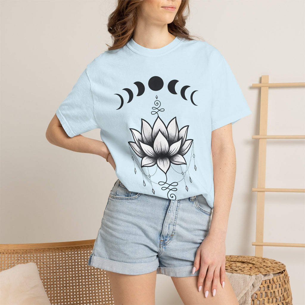 Lotus Flower Shirt Boho Chic Spiritual Gift Women Line Art Tee Waterlily T-Shirt Bohemian Enthusiast Illustration Graphic Mystical Design