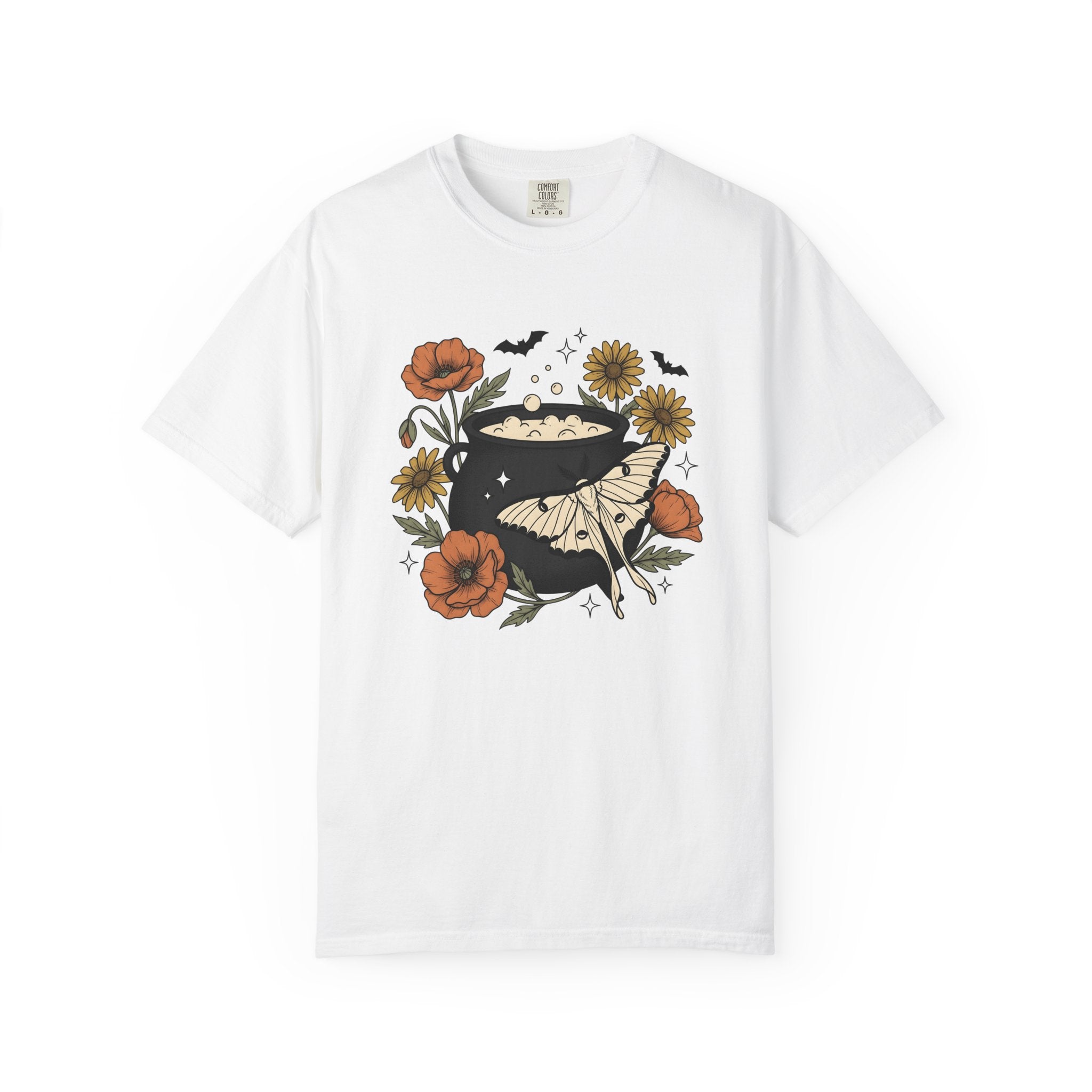 Magic Pot Shirt Halloween Sorcery Gift Women Bohemian Tee Cauldron T-Shirt Spooky Fan Witchcraft Tshirt Magic Graphic Retro Luna Butterfly