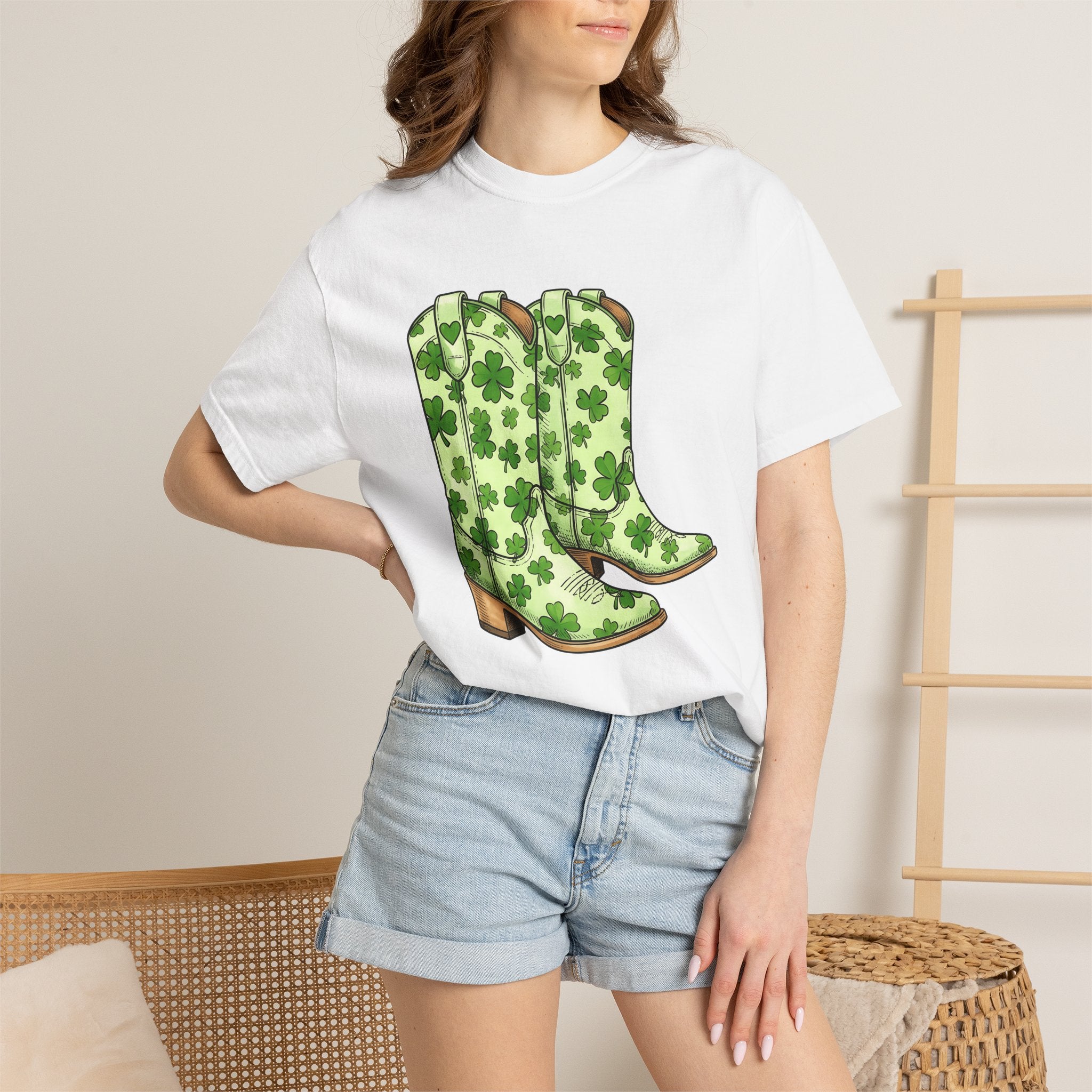 Leather Boots Shirt St Patrick's Day Rodeo Gift Women Cartoon Tee Boot T-Shirt Shamrock Fan Comic Tshirt Cowboy Graphic Hand Drawn Lucky