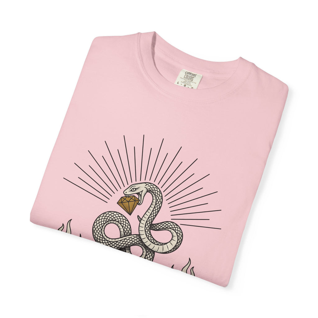 Serpent Art Shirt Boho Chic Occult Gift Women Line Art Tee Snake T-Shirt Bohemian Fan Minimalist Tshirt Mystic Graphic Sleek Gemstone Tshirt