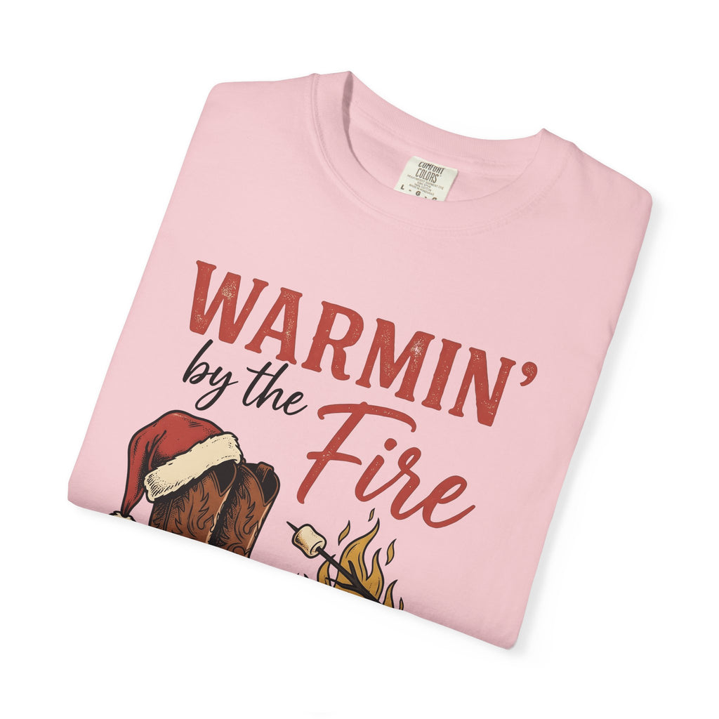 Cowgirl Boots Shirt Christmas Ranch Gift Women Antique Tee Boots T-Shirt Christmas Fan Vintage Tshirt Farm Graphic Line Art Bonfire Tshirt
