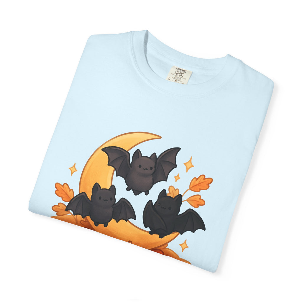 Cute Bats Shirt Halloween Autumn Gift Women Kawaii Tee Flying Fox T-Shirt Halloween Fan Cute Illustration Fall Graphic Hand Drawn Crescent
