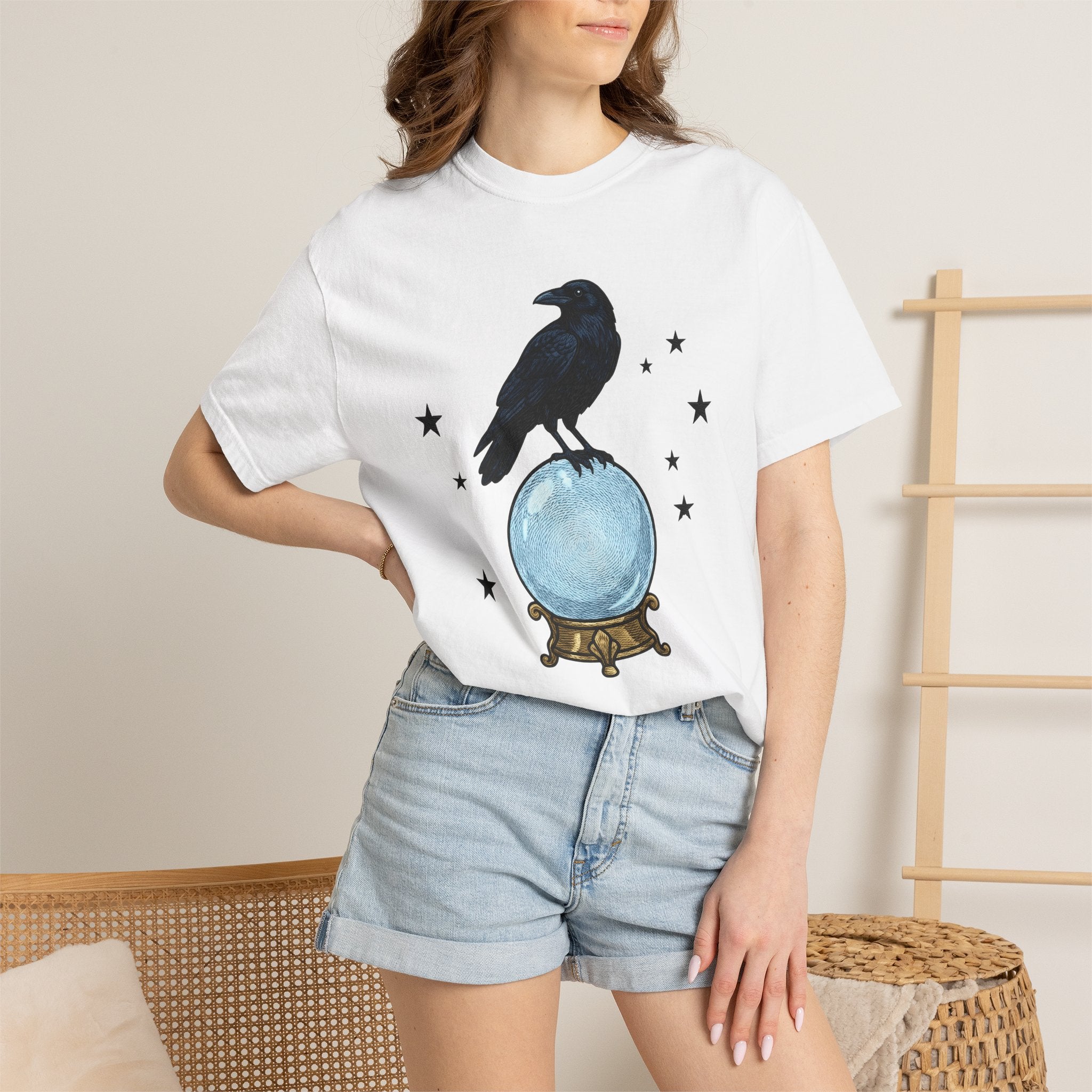 Crow Magic Sphere Shirt Occult Dark Art Gift Women Retro Tee Crystal Ball T-Shirt Witch Fan Vintage Tshirt Gothic Graphic Sketch Sparkles
