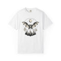 Bat Silhouette Shirt Boho Chic Spooky Gift Women Supernatural Tee Bat T-Shirt Hippie Fan Mystical Tshirt Horror Graphic Classic Night Moon