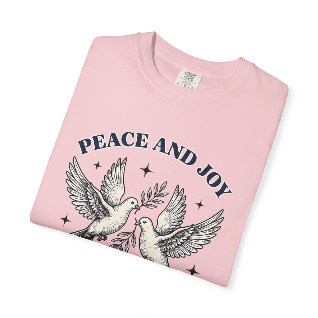 Dove Pair Shirt Christmas Peace Gift Women Vintage Tee Pigeon T-Shirt Xmas Fan Retro Tshirt Harmony Graphic Hand Drawn Olive Branch Tshirt