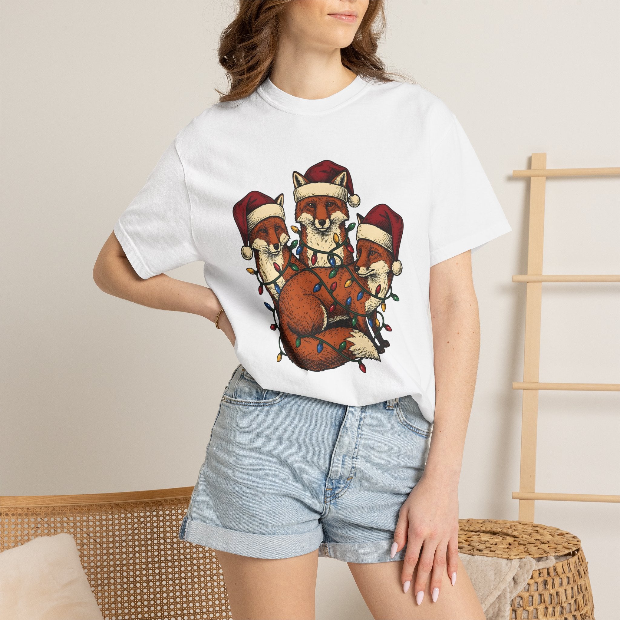 Fox Trio Shirt Christmas Animals Gift Women Hand Drawn Tee Foxes T-Shirt Christmas Fan Fox Illustration Vintage Christmas Lights Tshirt