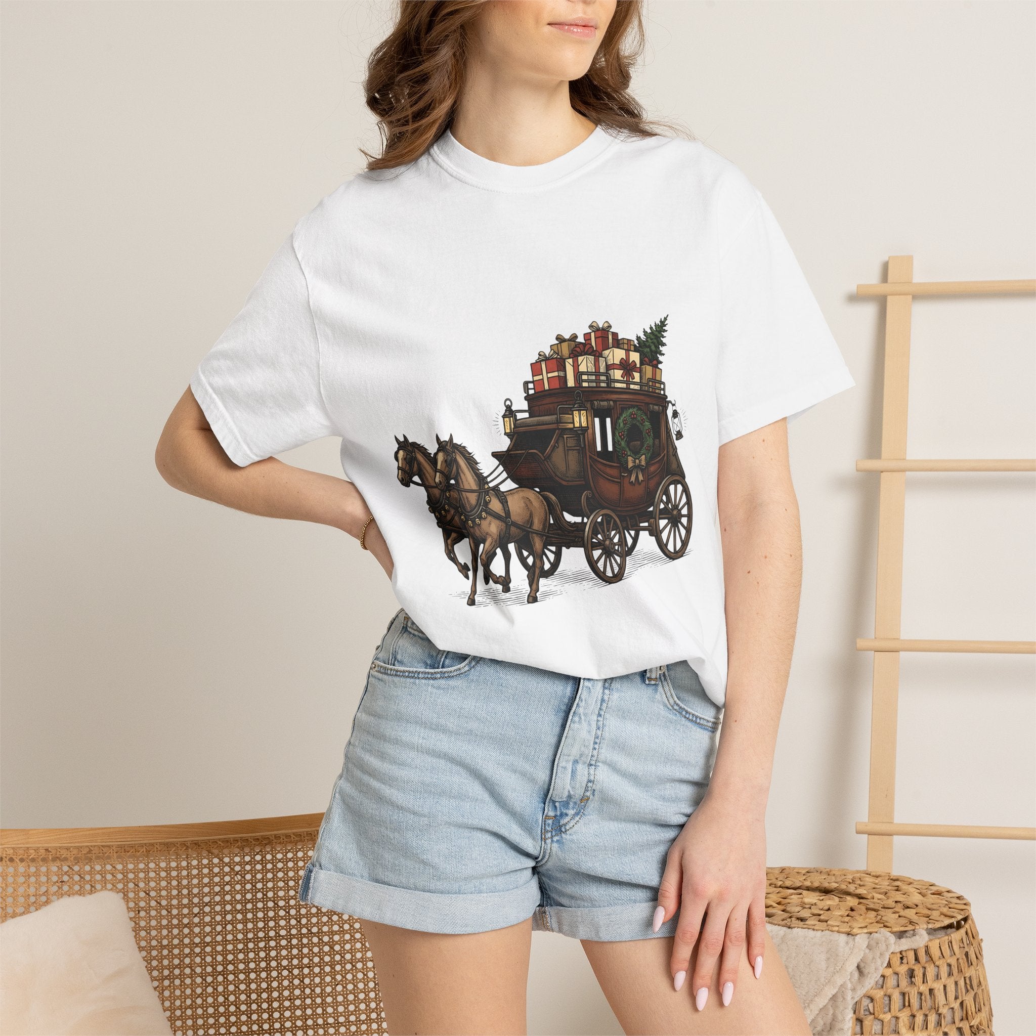 Horse Wagon Shirt Christmas Festive Gift Women Retro Tee Carriage T-Shirt Holiday Fan Vintage Tshirt Cheerful Graphic Sketch Present Boxes