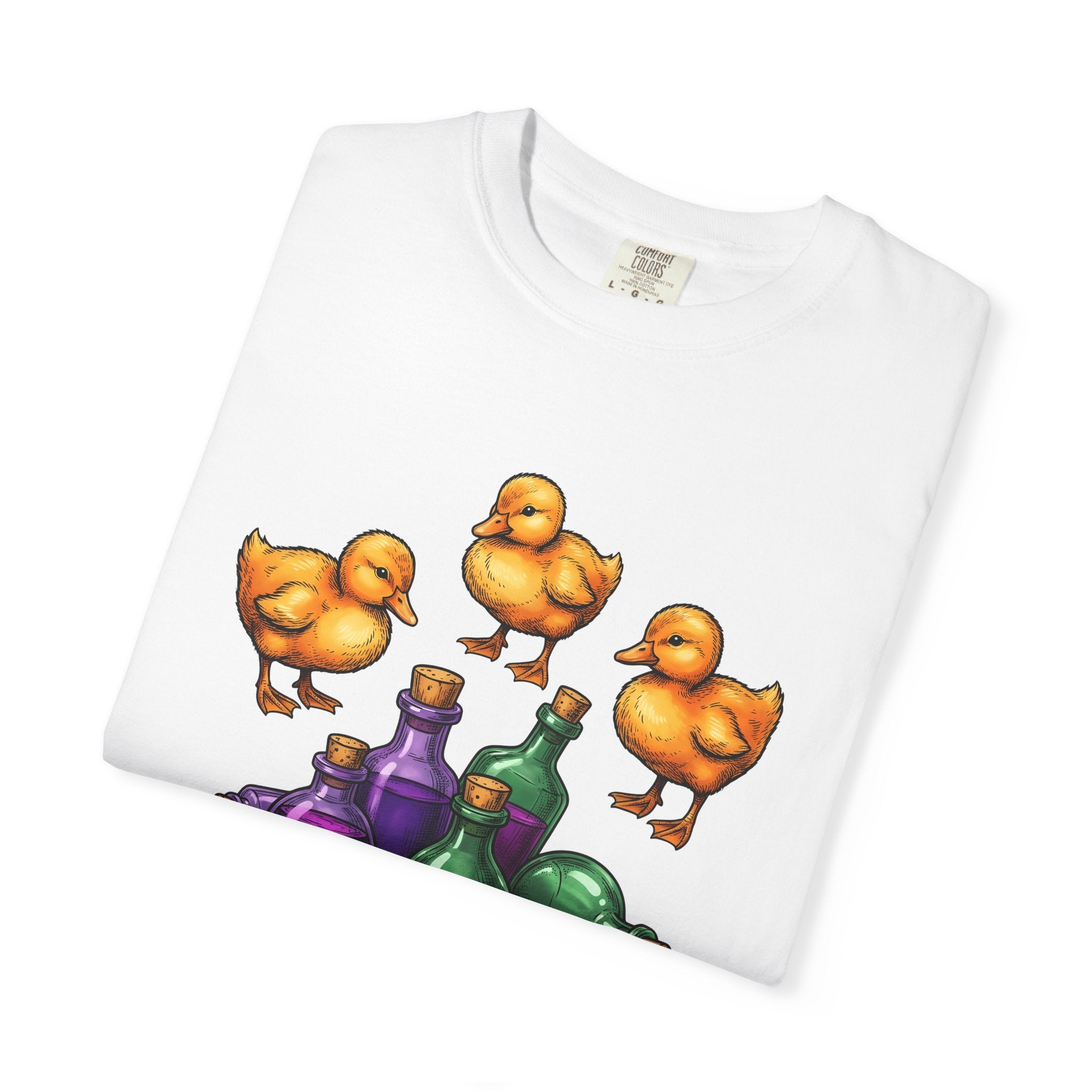 Ducklings Potion Bottles Shirt Halloween Animal Gift Women Hand Drawn Tee Baby Bottles T-Shirt Horror Fan Illustrated Tshirt Creatures