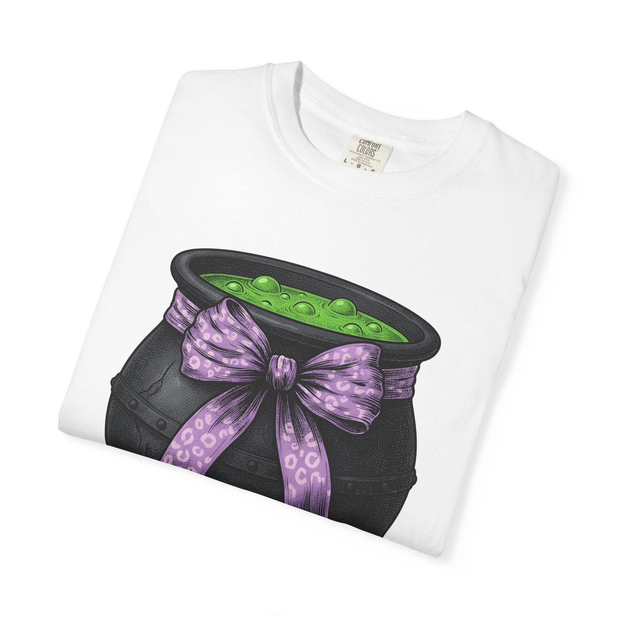 Magic Cauldron Shirt Halloween Sorcery Gift Women Dark Tee Cauldron T-Shirt Horror Fan Gothic Tshirt Witchcraft Graphic Retro Ribbon Tshirt