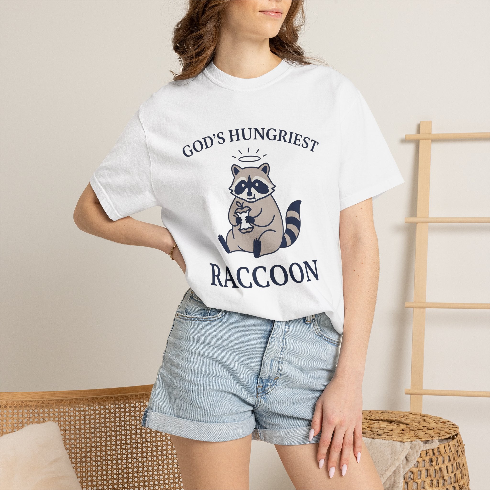 Raccoon Graphic Shirt Funny Animal Gift Women Cartoon Tee Trash Panda T-Shirt Humor Fan Cute Tshirt Wildlife Graphic Minimalist Halo Tshirt