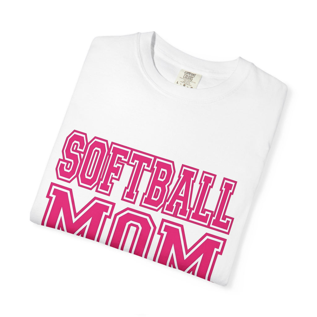Varsity Text Shirt Moms Softball Gift Women Bold Tee Lettering T-Shirt Mom Fan Typography Tshirt Softball Graphic Retro Sports Theme Tshirt