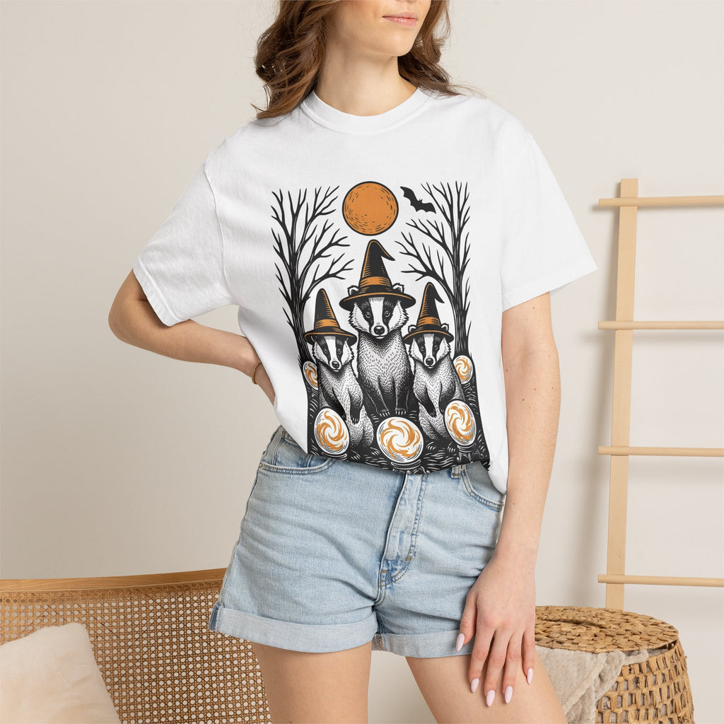 Badger Mage Shirt Halloween Pets Gift Women Dark Tee Badger T-Shirt Horror Fan Gothic Tshirt Animal Graphic Sketch Mystical Sphere Tshirt