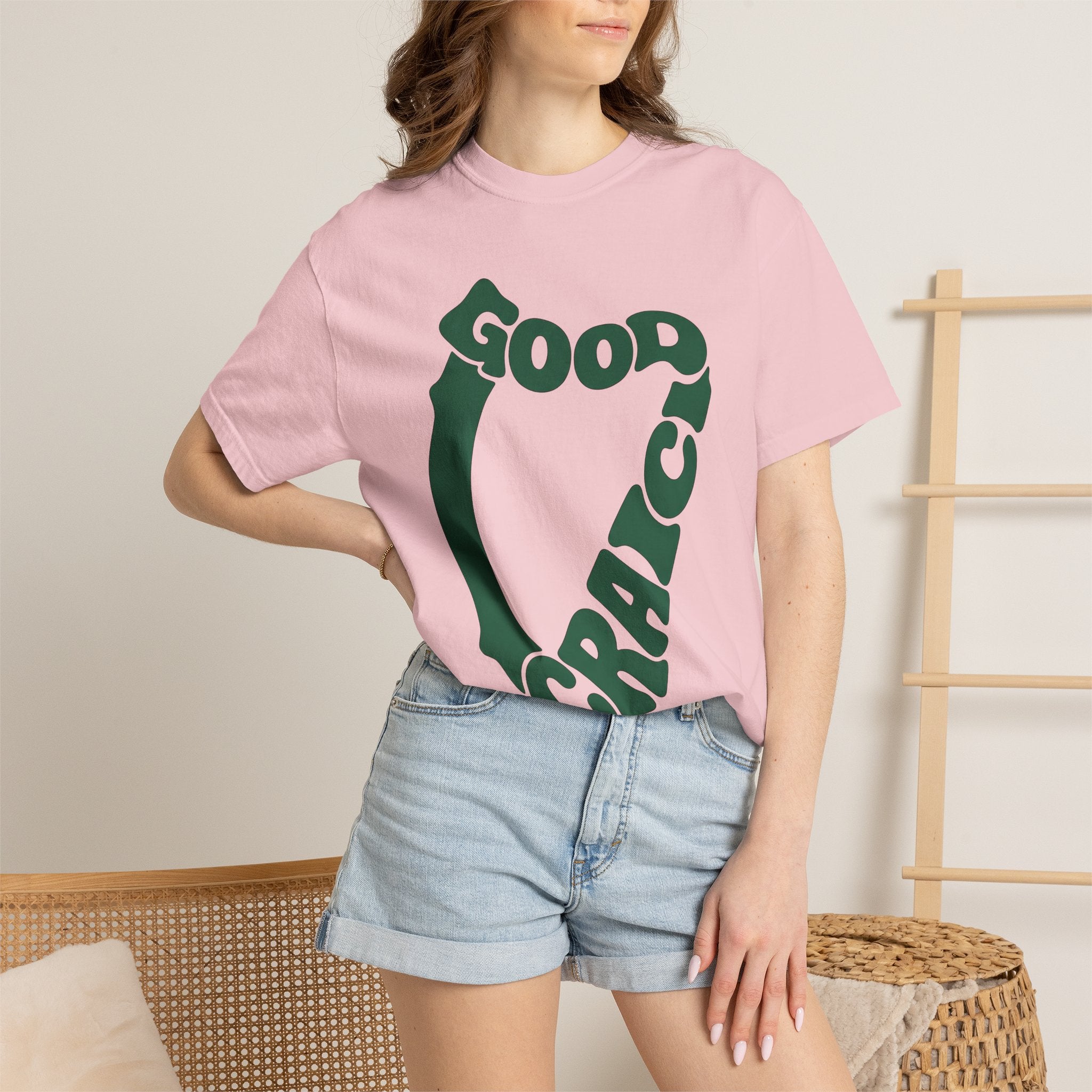 Heart Outline Shirt St Patrick's Day Gaelic Gift Women Old School Tee Heart T-Shirt Shamrock Fan Retro Tshirt Celtic Graphic Sleek Thick