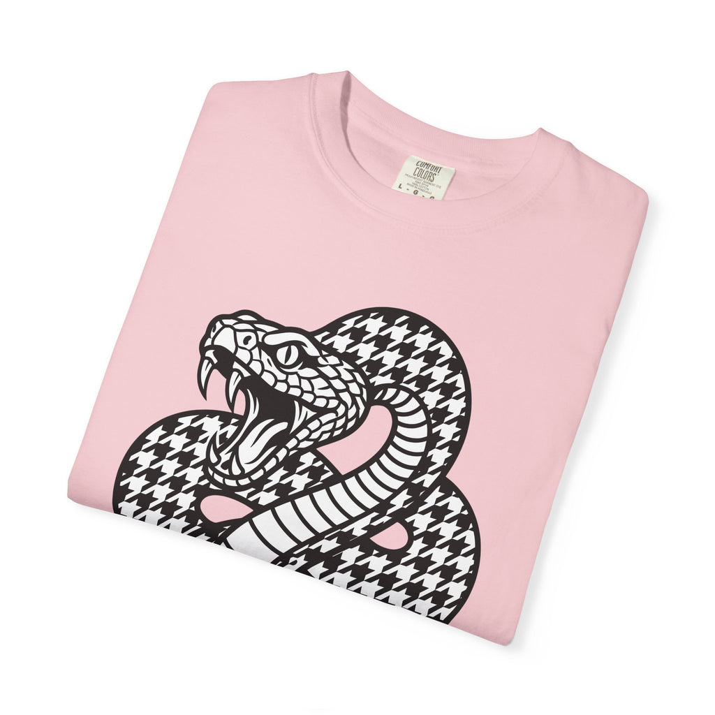 Snake Illustration Shirt Boho Chic Creatures Gift Women Colorful Tee Serpent T-Shirt Bohemian Fan Vibrant Tshirt Wildlife Graphic Clean