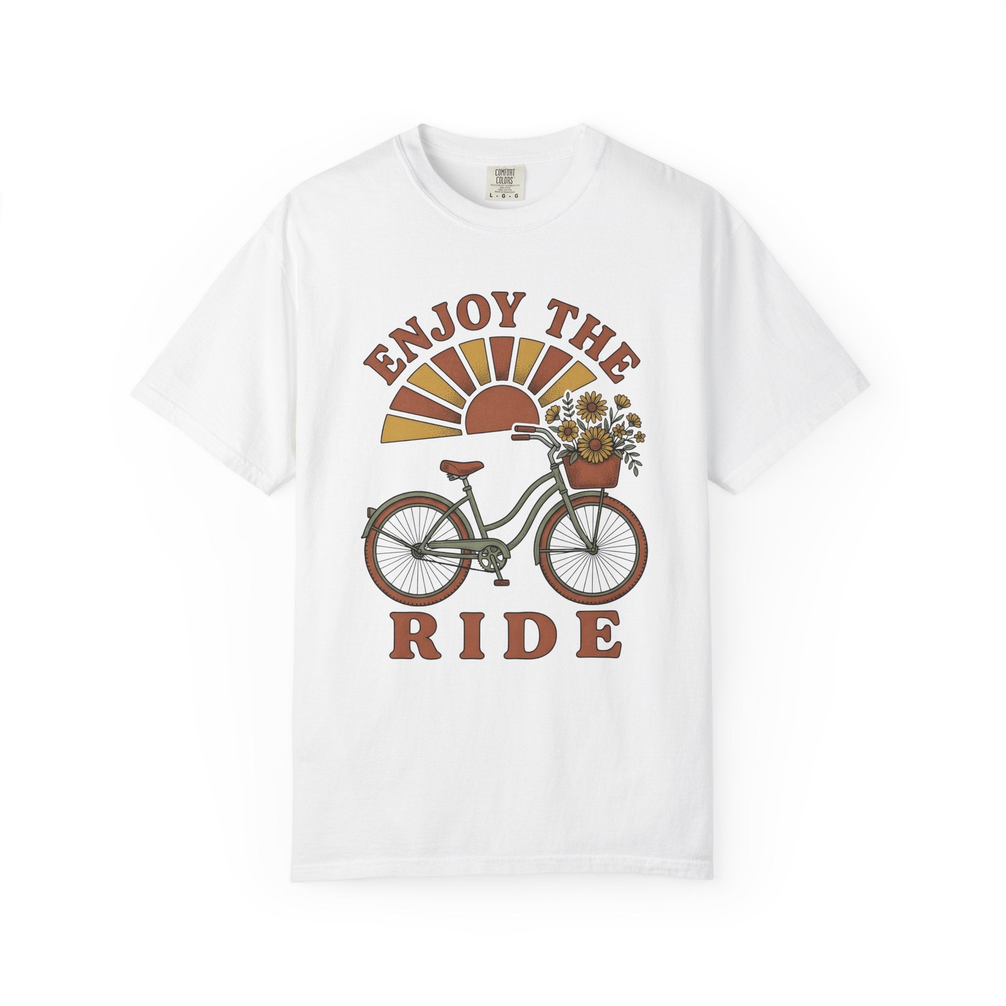 Bicycle Graphic Shirt Floral Nature Gift Women Vintage Tee Bike T-Shirt Botanical Fan Retro Tshirt Earth Graphic Hand Drawn Sun Tshirt