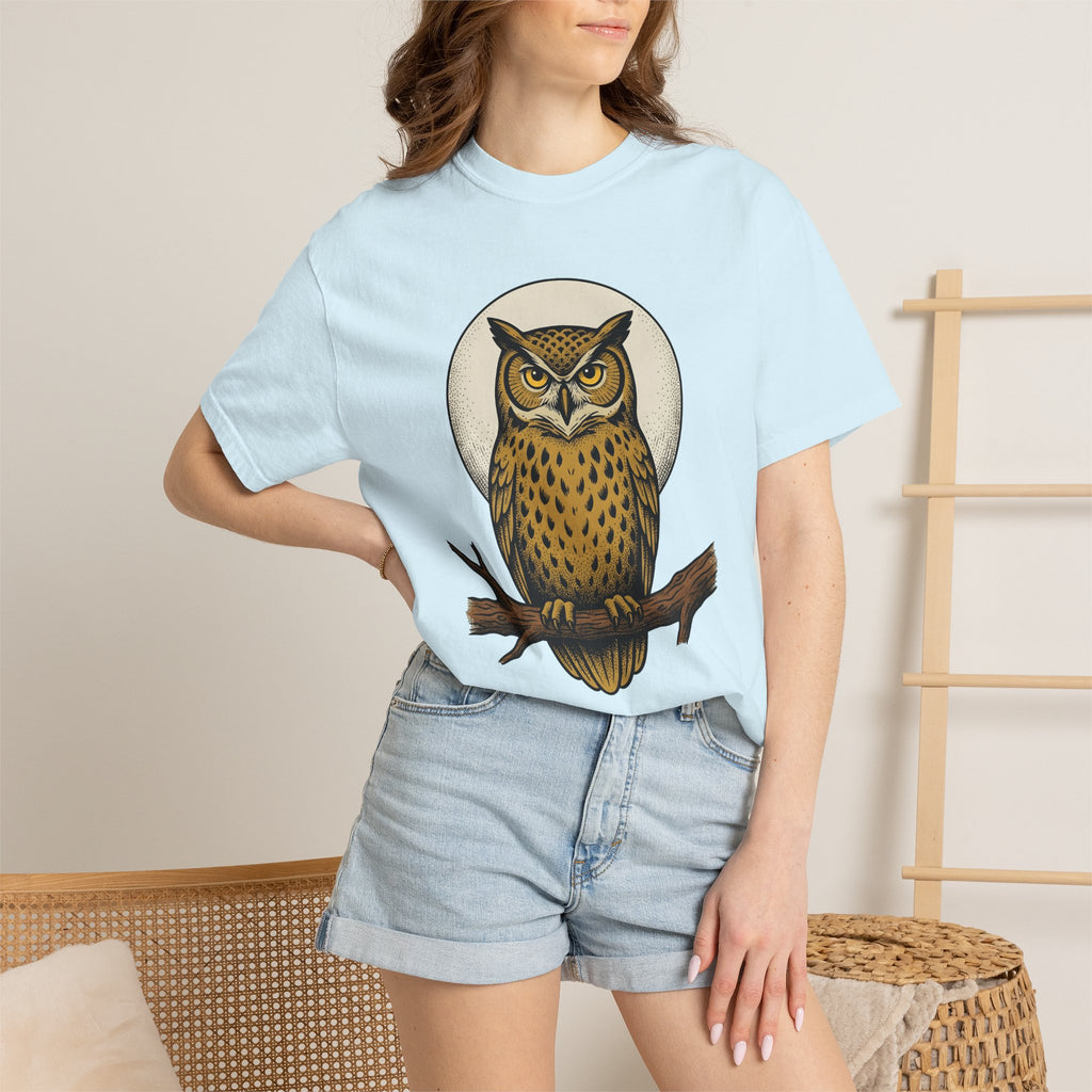 Owl Graphic Shirt Cute Animal Gift Women Vintage Tee Owl T-Shirt Kawaii Fan Retro Tshirt Wildlife Graphic Hand Drawn Moon Tshirt