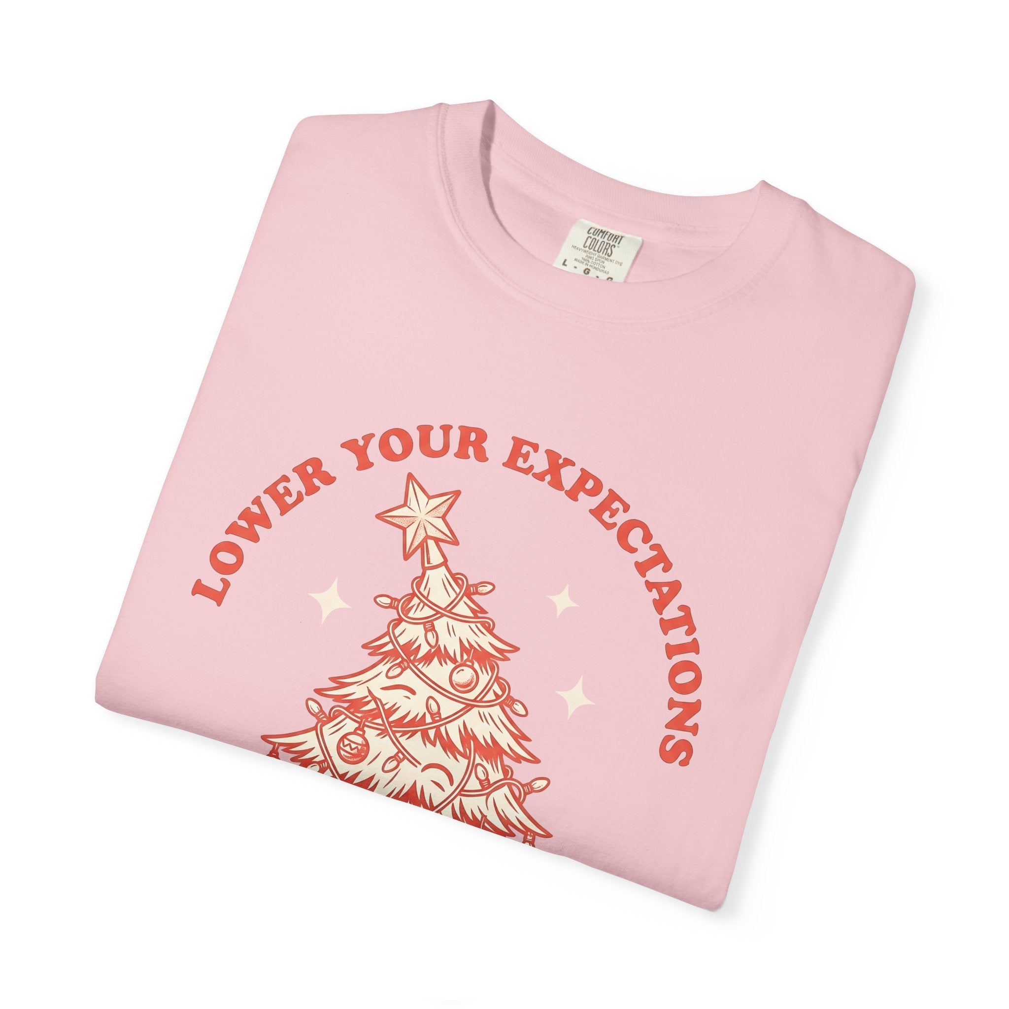 Christmas Tree Shirt Christmas Humor Gift Women Vintage Tee Fir Tree T-Shirt Xmas Fan Christmas Tree Tshirt Funny Graphic Hand Drawn