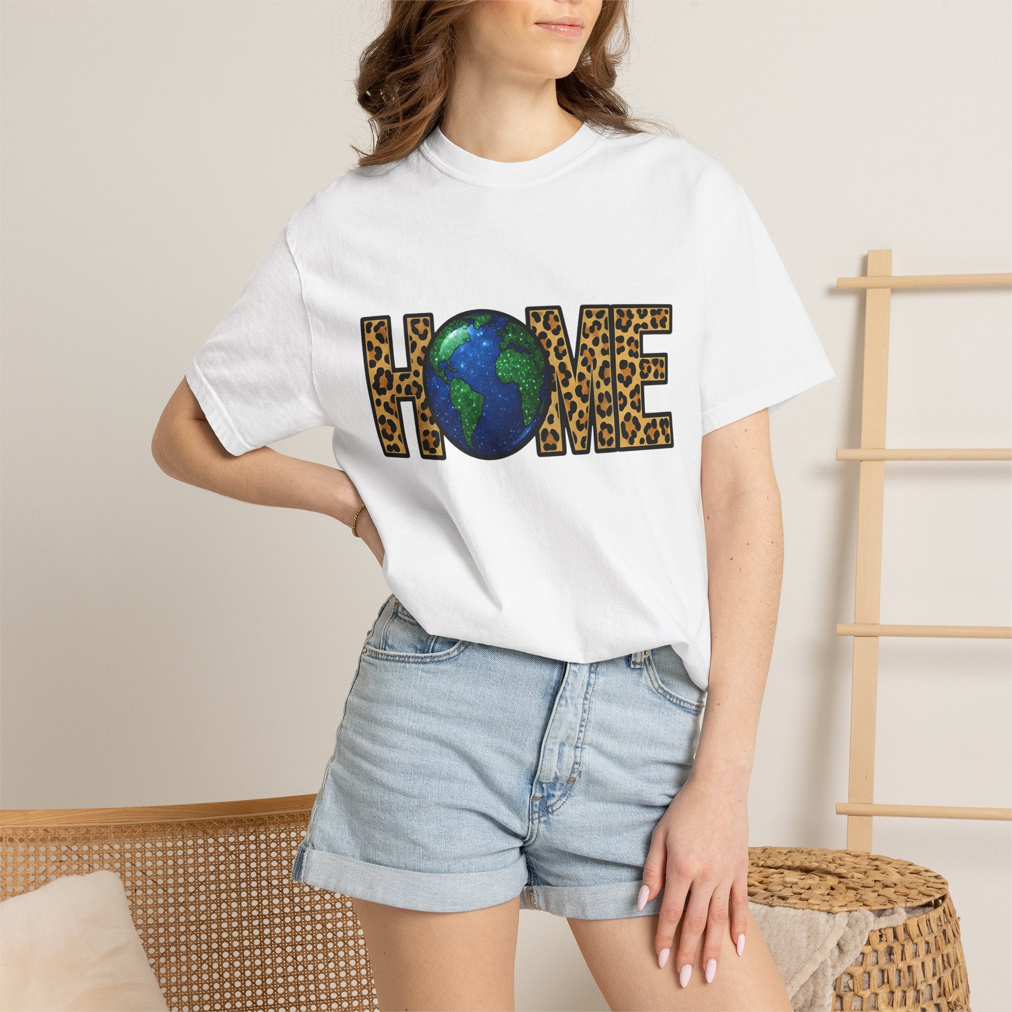 World Cat Spots Shirt Earth Furnishing Gift Women Sequin Tee Cat Places T-Shirt Environmentalist Enthusiast Glitter Tshirt Decor Graphic