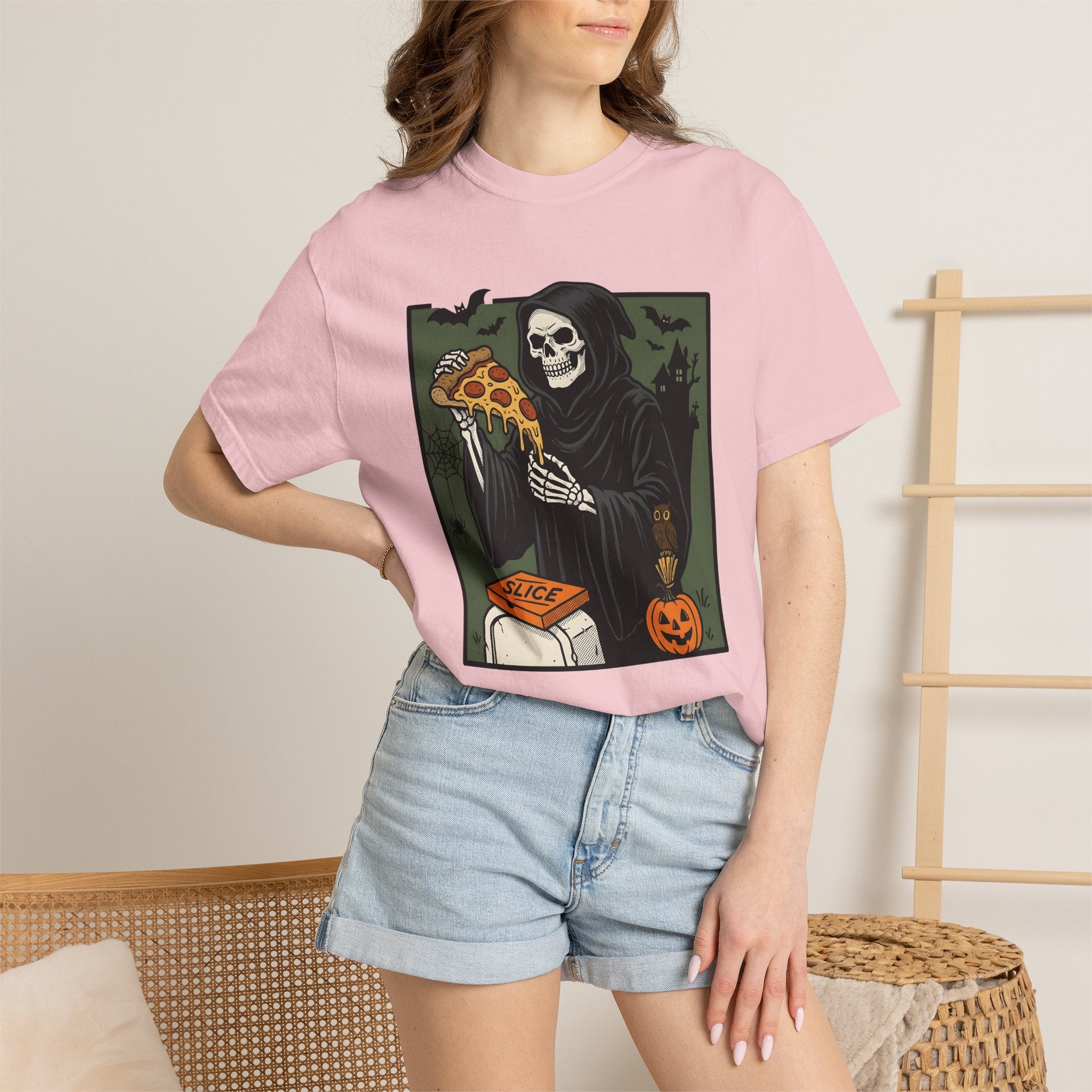 Death Skeleton Pizza Shirt Halloween Macabre Gift Women Classic Tee Skeleton Pizza T-Shirt Horror Fan Spooky Tshirt Dark Graphic Old School