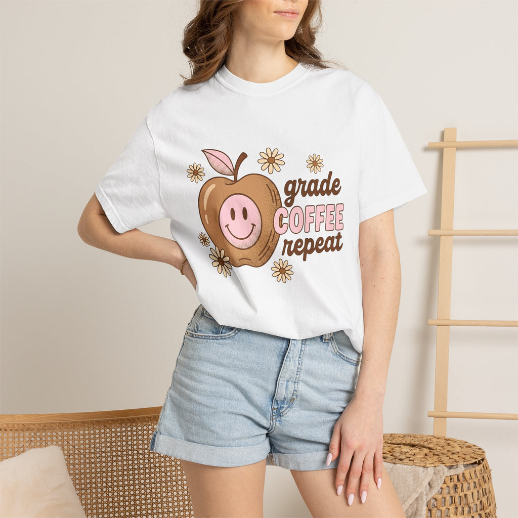 Cheerful Apple Shirt Teacher Mocha Gift Women Hand Drawn Tee Fruit T-Shirt Educator Enthusiast Coffee Tshirt Caffeinated Graphic Nostalgic