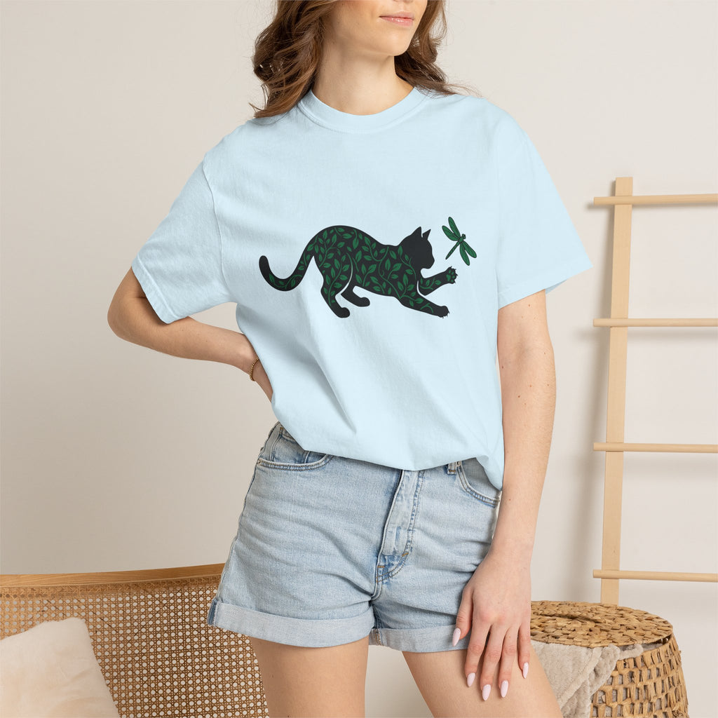 Cat Silhouette Shirt Cat Nature Gift Women Botanical Tee Kitten T-Shirt Cat Fan Feline Tshirt Wildlife Graphic Minimalist Dragonfly Tshirt