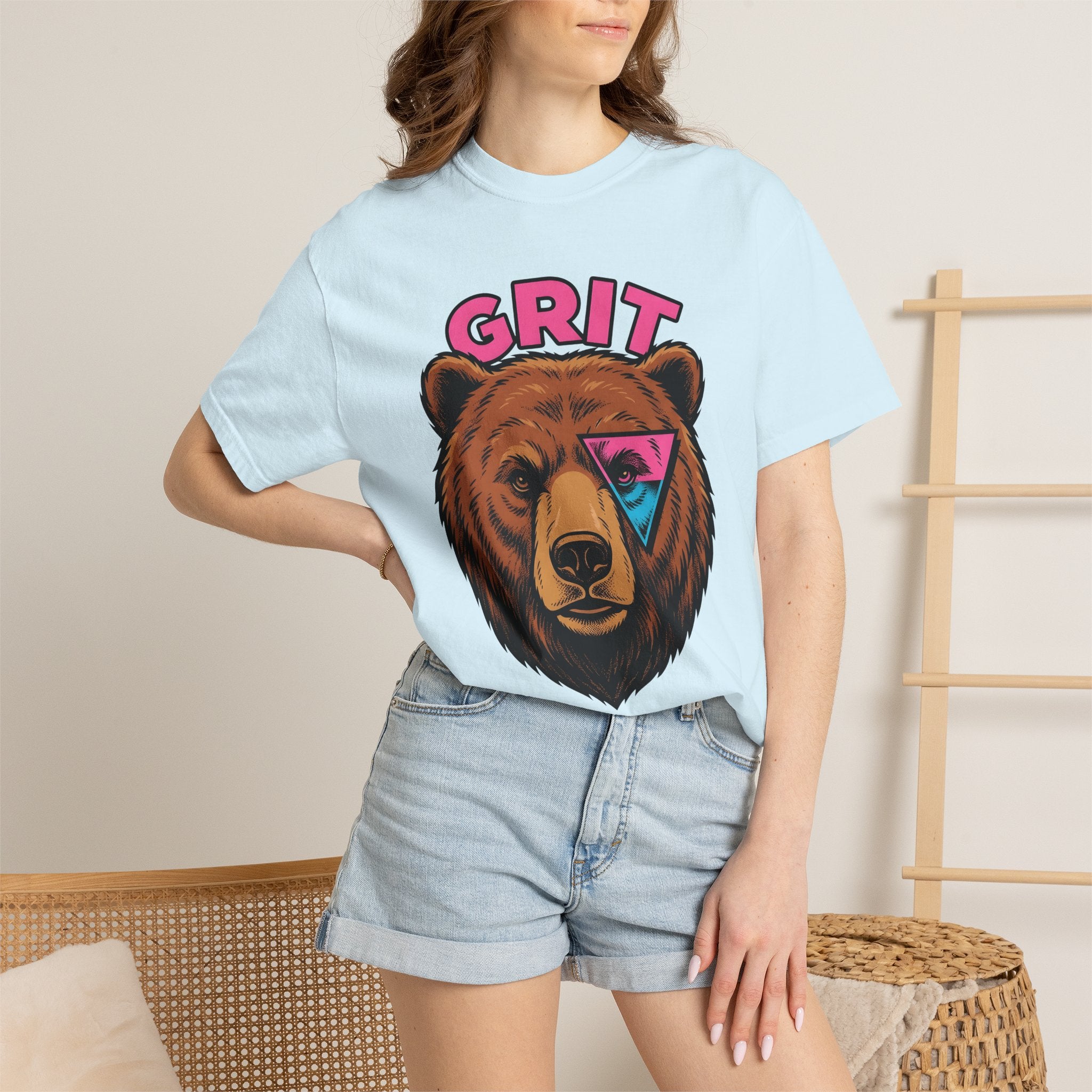 Bear Head Shirt Animals Wildlife Gift Women Modern Graphic Tee Bear T-Shirt Animal Fan Graphic Tshirt Wildlife Graphic Classic Triangle Form