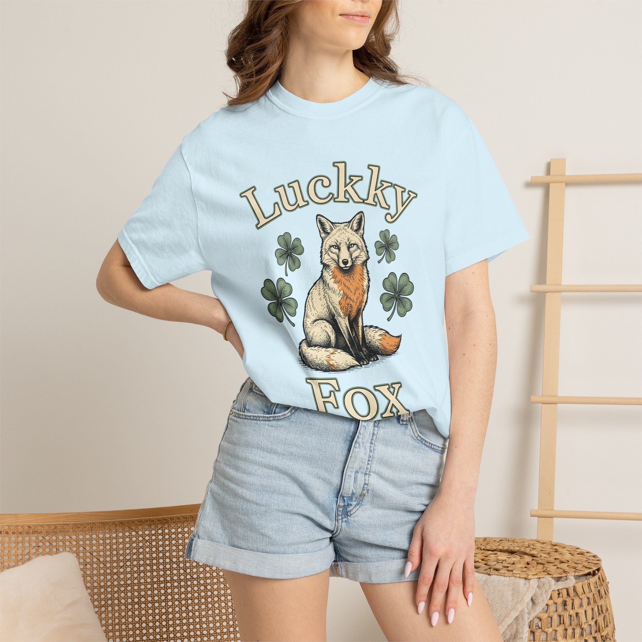 Fox Design Shirt St. Patrick's Day Fauna Gift Women Old School Tee Fox T-Shirt Irish Fan Vixen Graphic Retro Tshirt Line Art Lucky Clover