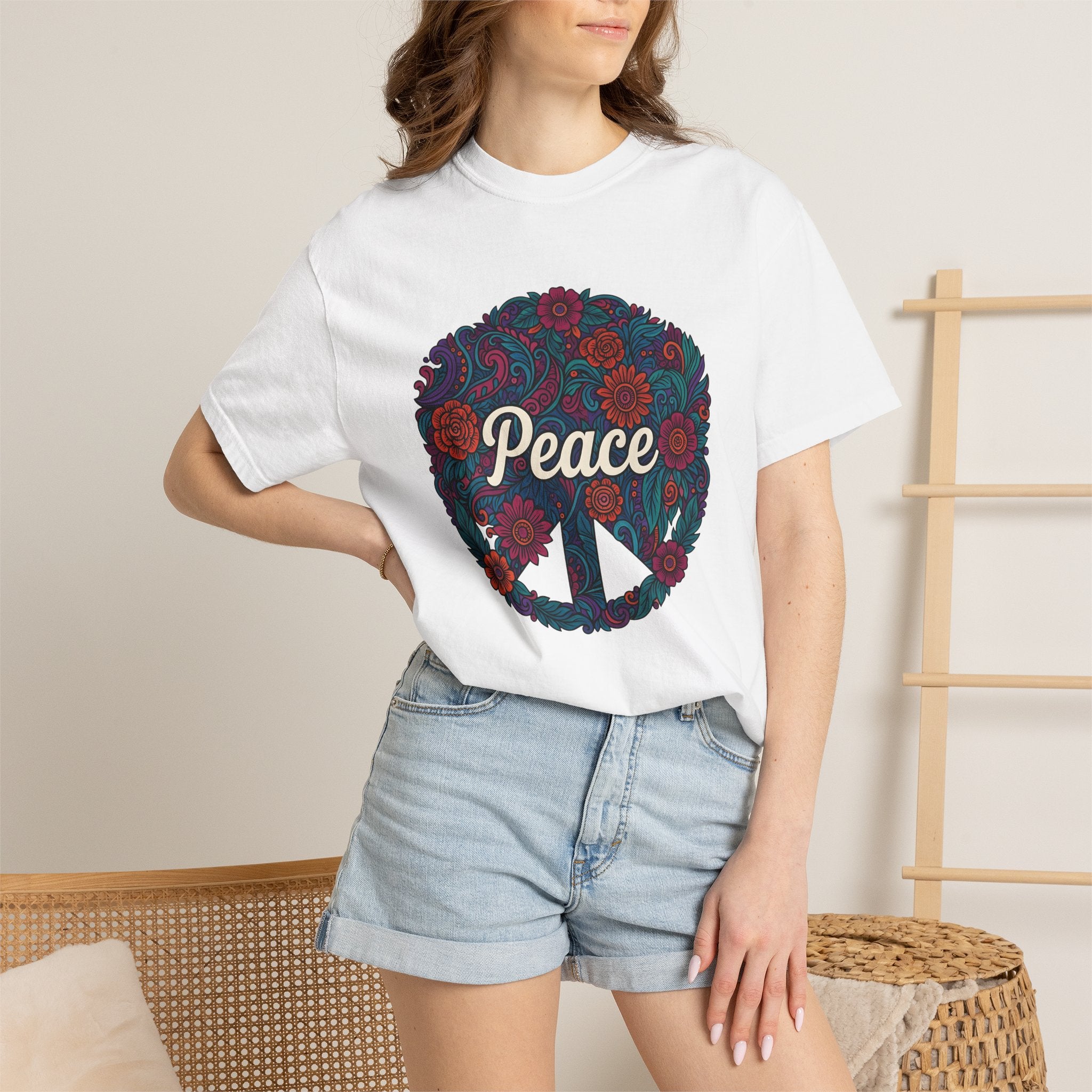 Peace Sign Floral Shirt Hippie Festival Gift Women Boho Tee Peace Symbol T-Shirt Bohemian Fan Hippie Chic Graphic Psychedelic Flowers Tshirt