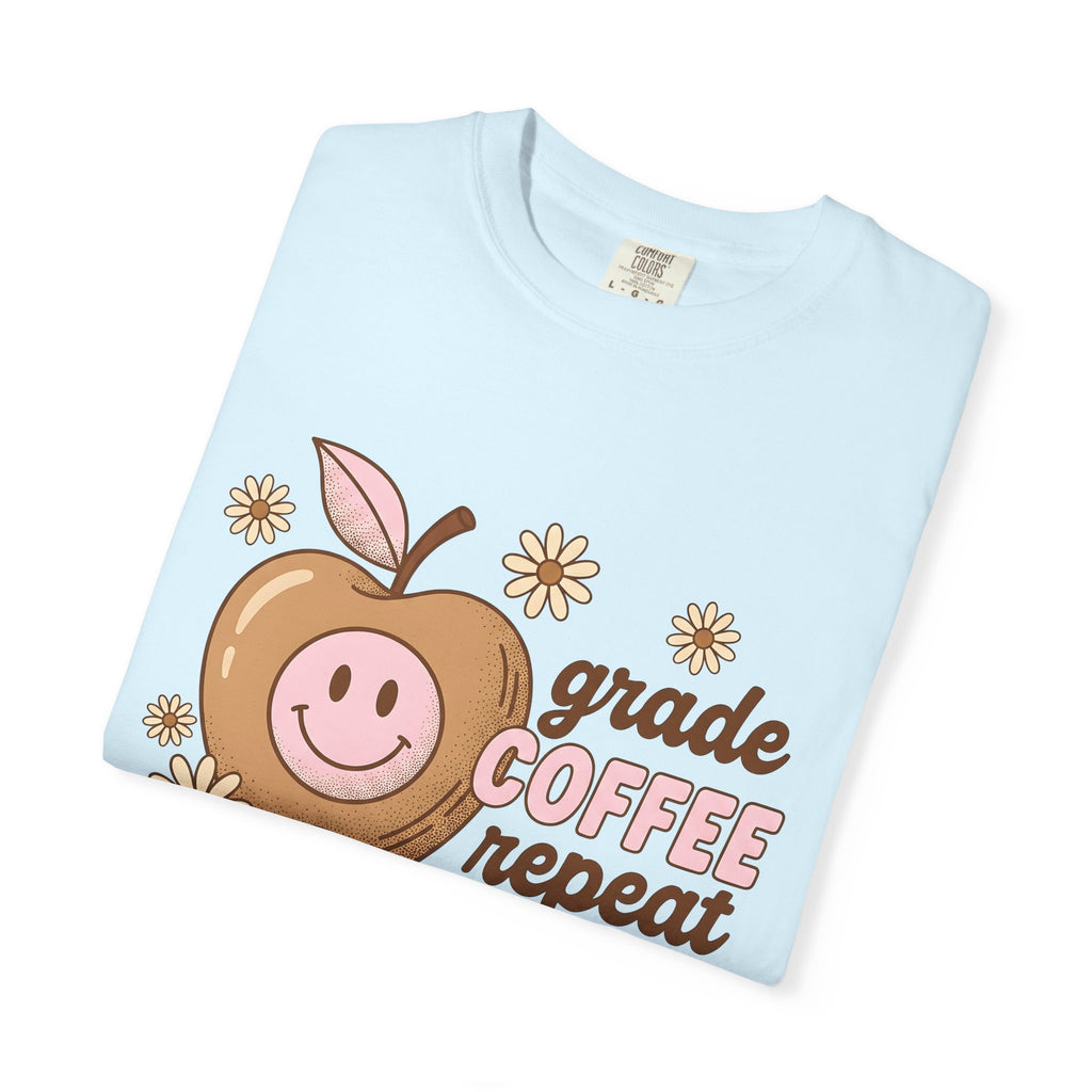 Cheerful Apple Shirt Teacher Mocha Gift Women Hand Drawn Tee Fruit T-Shirt Educator Enthusiast Coffee Tshirt Caffeinated Graphic Nostalgic