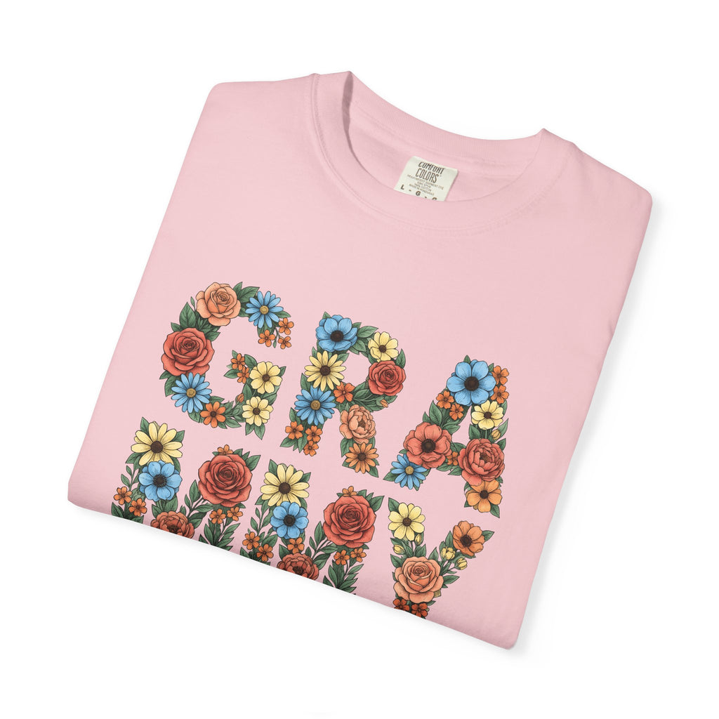 Flower Initials Shirt Grandma Wrap Gift Women Line Art Tee Monogram T-Shirt Nana Enthusiast Illustration Graphic Cartoon Rose Petals Tshirt