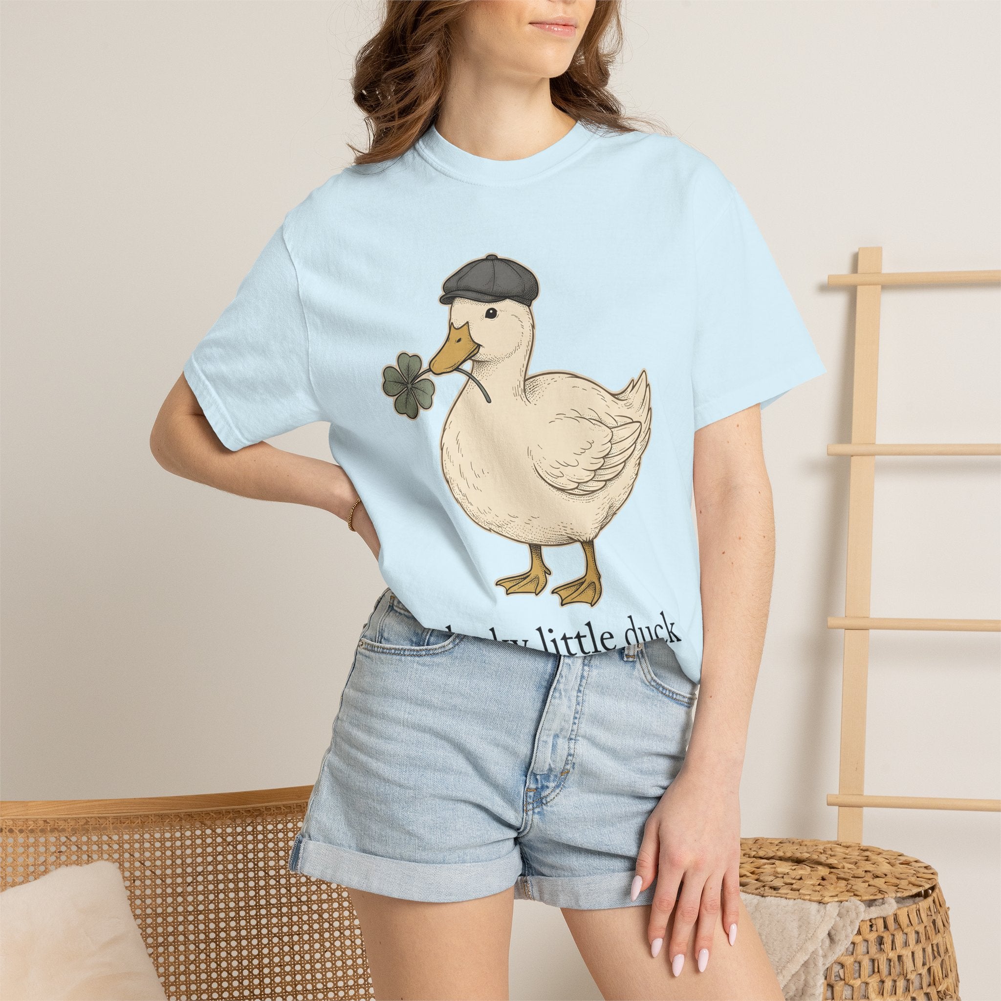 Duck Clover Shirt Holiday Animal Gift Women Cute Tee Shamrock T-Shirt Vacation Fan Cute Tshirt Wildlife Graphic Vintage Cap Tshirt