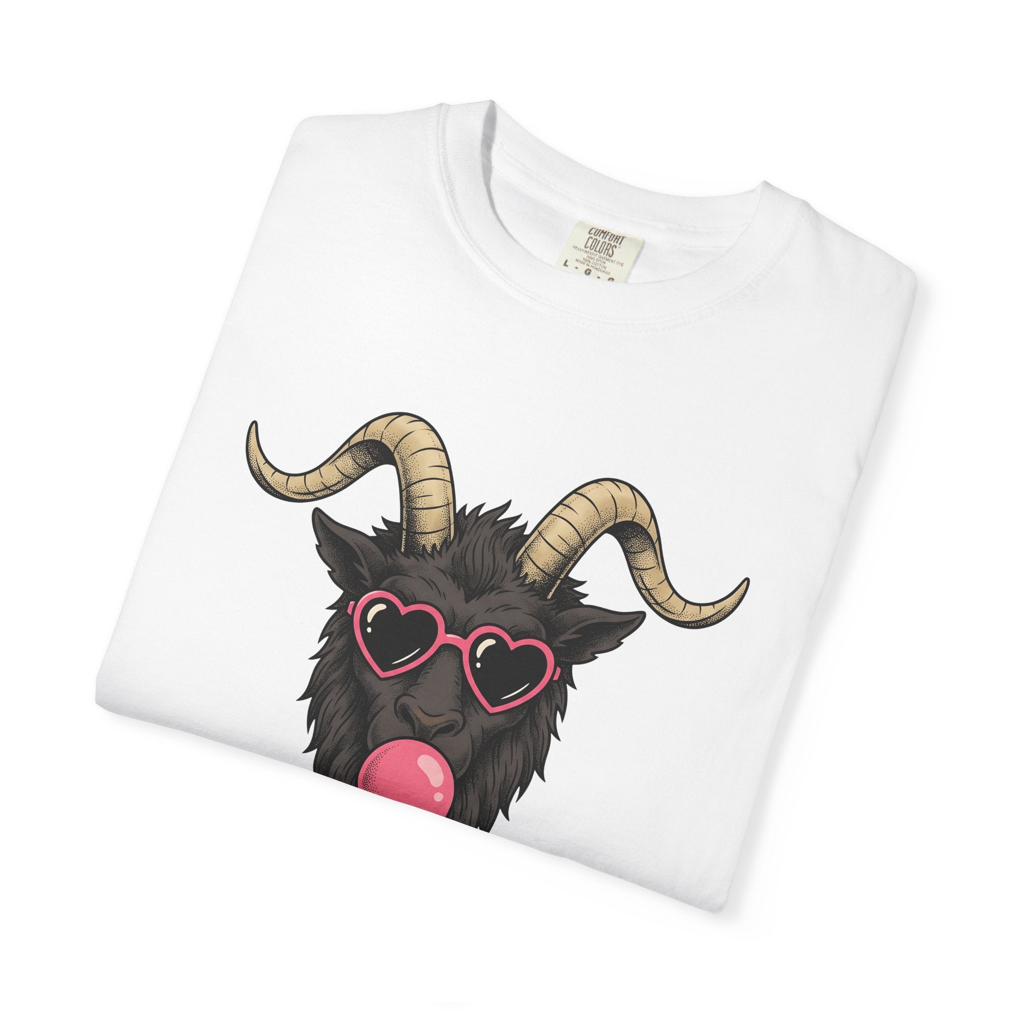 Goat Head Shirt Christmas Wildlife Gift Women Digital Tee Billy Goat T-Shirt Christmas Fan Pixel Art Tshirt Wildlife Graphic Retro Heart