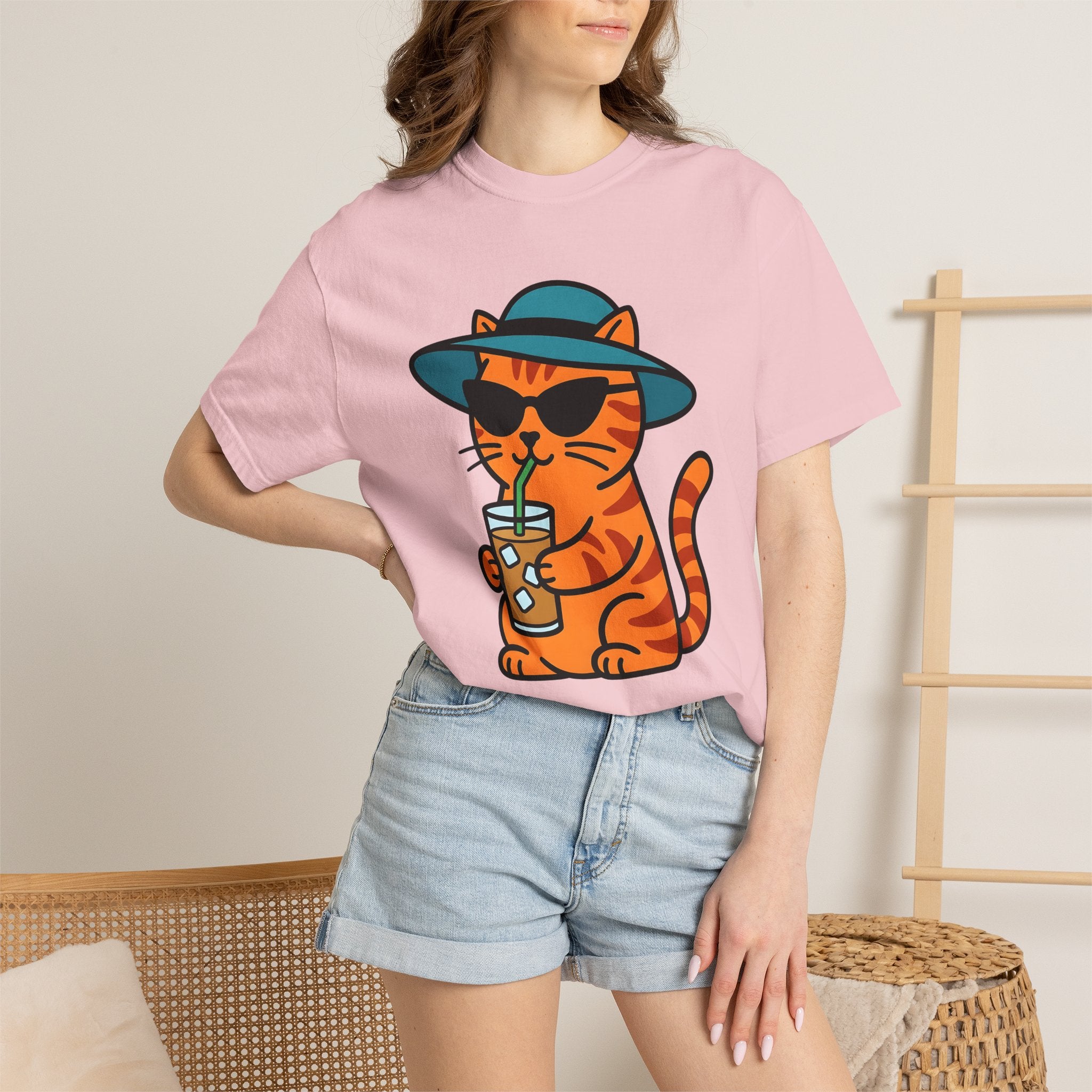 Cat Shades Shirt Animals Beach Gift Women Comic Tee Sunglasses T-Shirt Pet Fan Cartoon Tshirt Coastal Graphic Chibi Cold Brew Tshirt