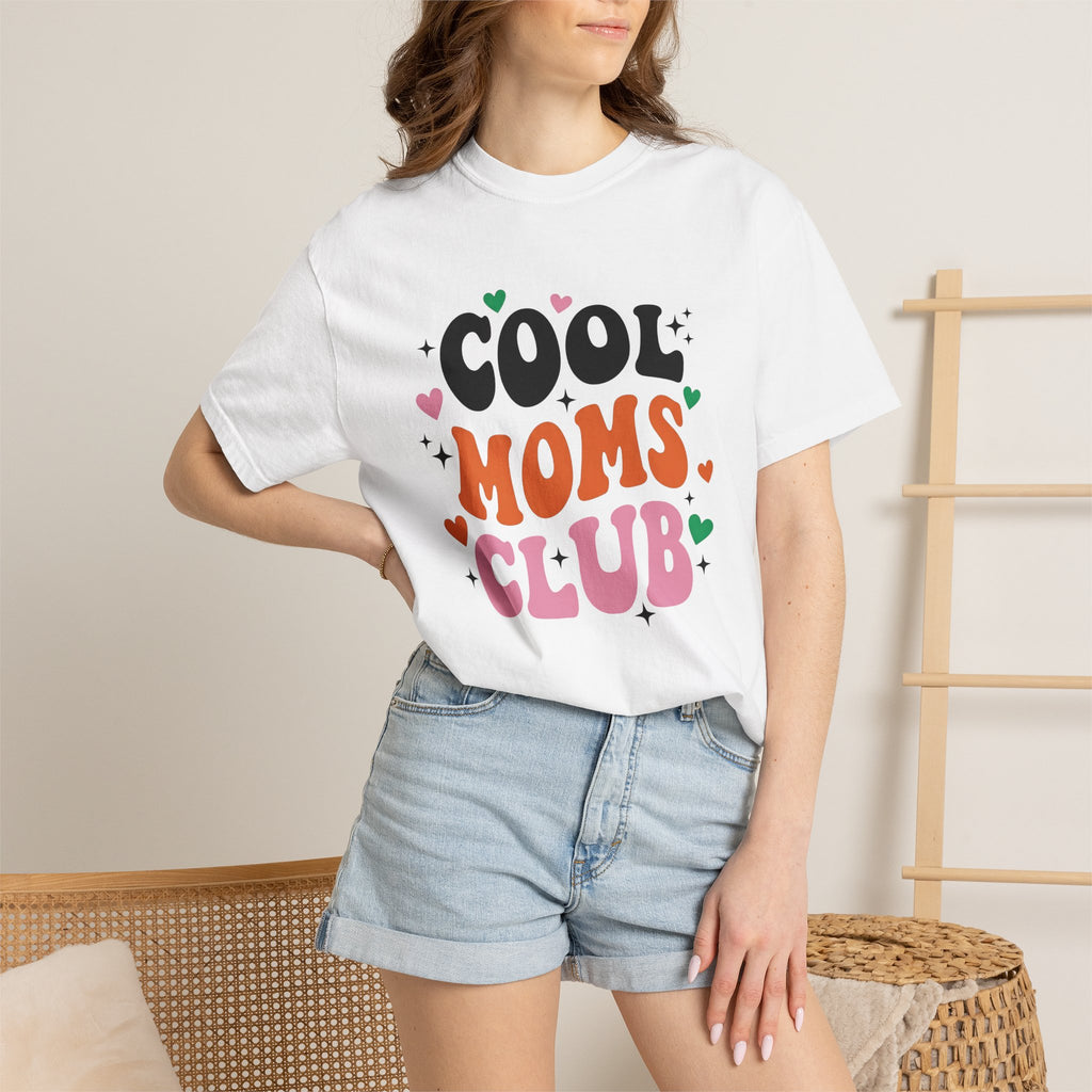 Hearts Stars Graphic Shirt Moms Family Gift Women Playful Tee Symbol T-Shirt Motherhood Fan Whimsical Tshirt Clan Graphic Retro Colorful