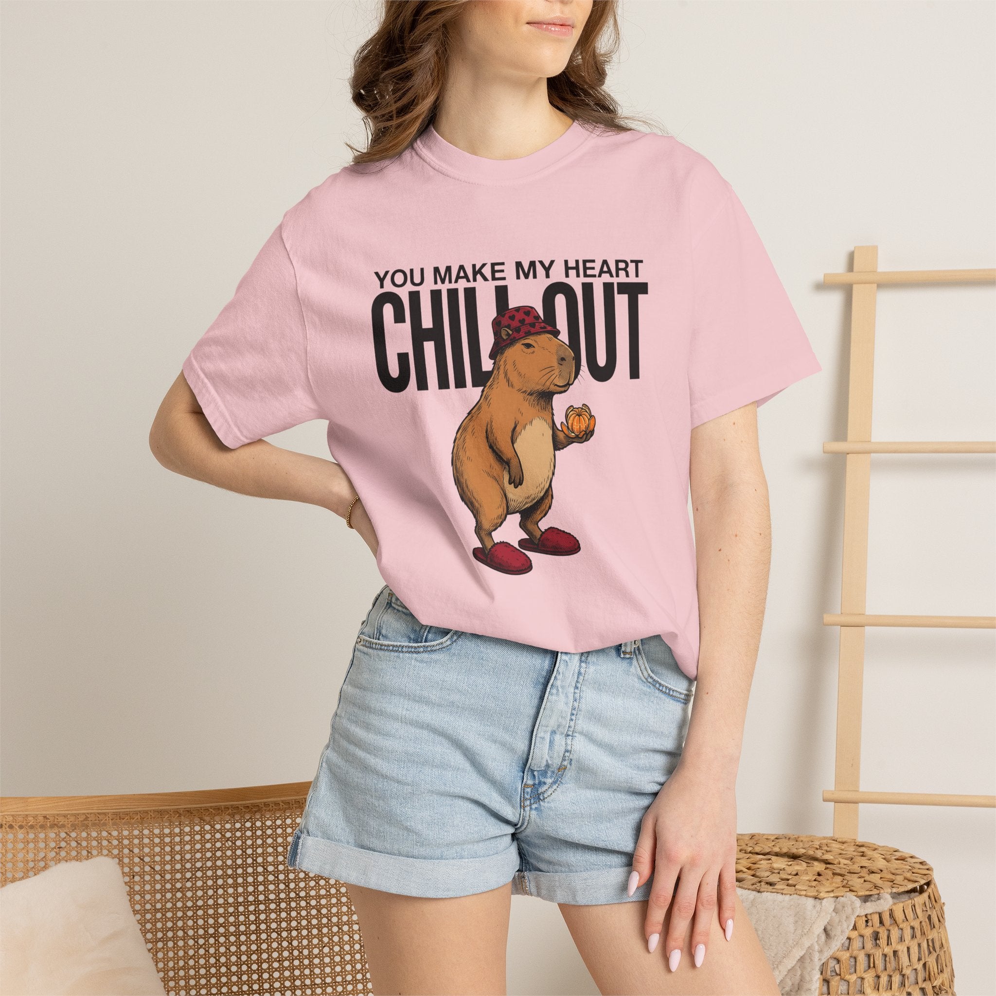 Capybara Graphic Shirt St. Valentine's Day Animal Gift Women Hand Drawn Tee Rodent T-Shirt Valentine Fan Illustrated Tshirt Creature Graphic