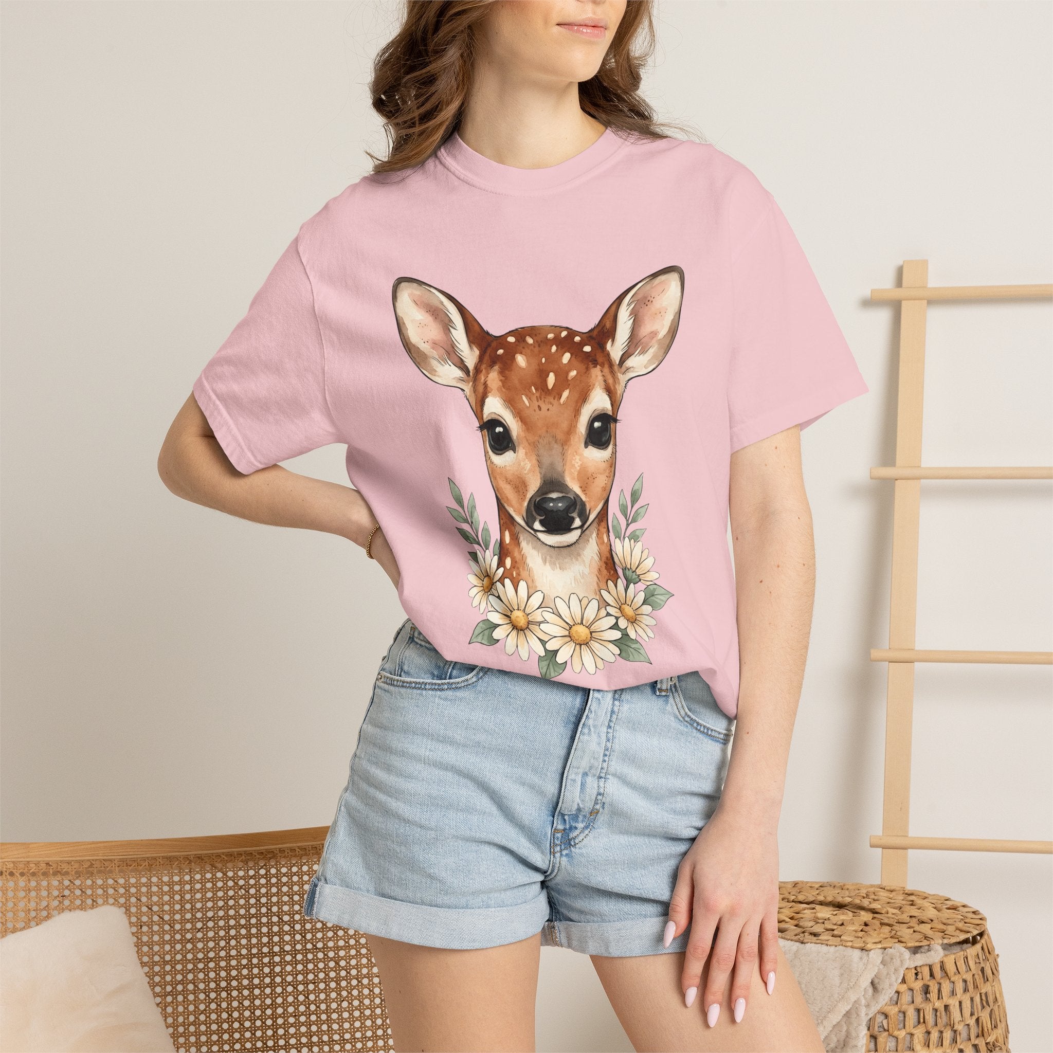 Baby Deer Shirt Easter Floral Gift Women Watercolor Tee Fawn T-Shirt Spring Fan Watercolour Tshirt Botanical Graphic Hand Drawn Daisies