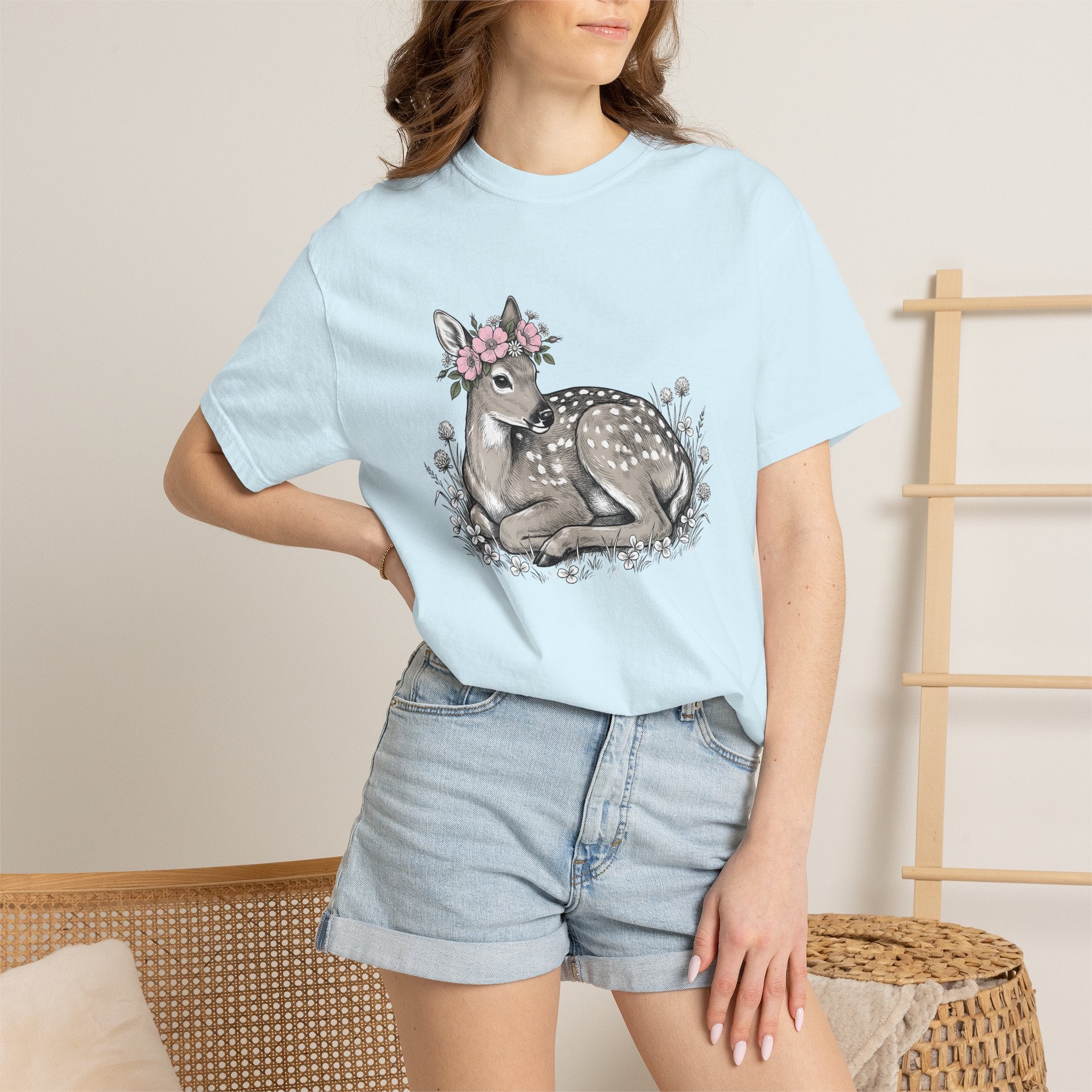 Fawn Floral Shirt Easter Woodland Gift Women Boho Tee Deer T-Shirt Easter Fan Hippie Tshirt Forest Graphic Vintage Flower Crown Tshirt