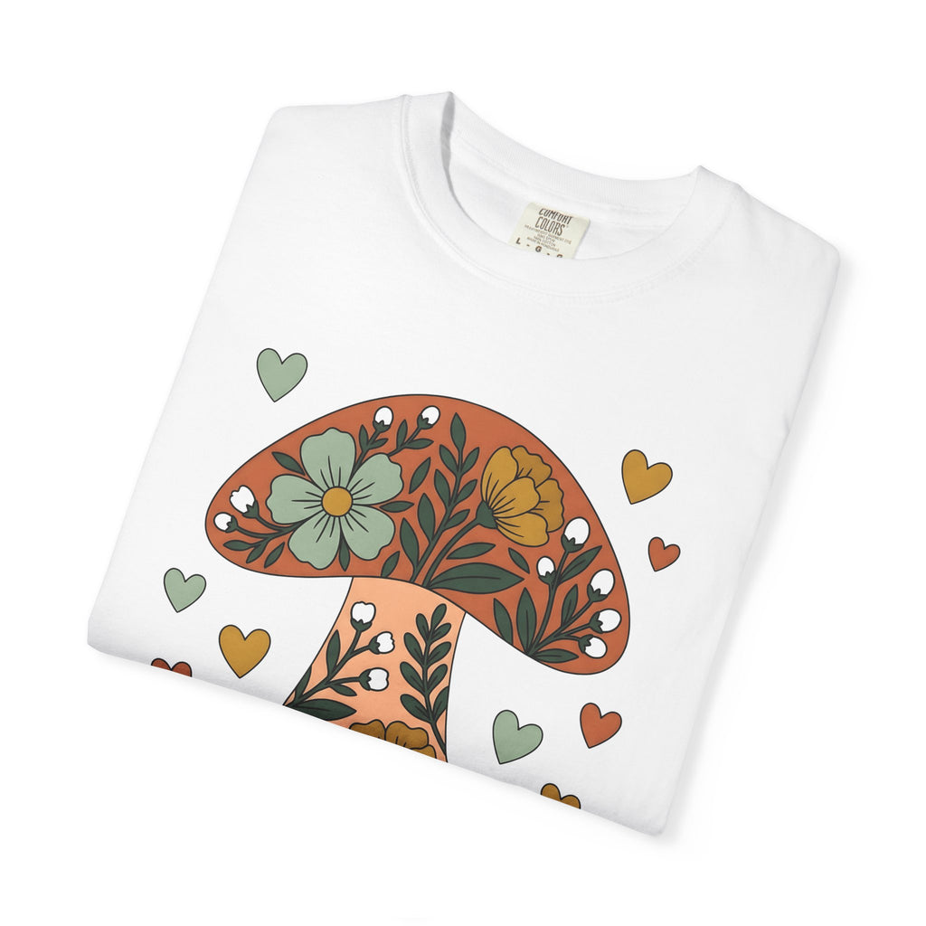 Floral Mushroom Shirt Easter Nature Gift Women Boho Tee Fungus T-Shirt Spring Fan Botanical Graphic Tshirt Minimalist Hearts Tshirt
